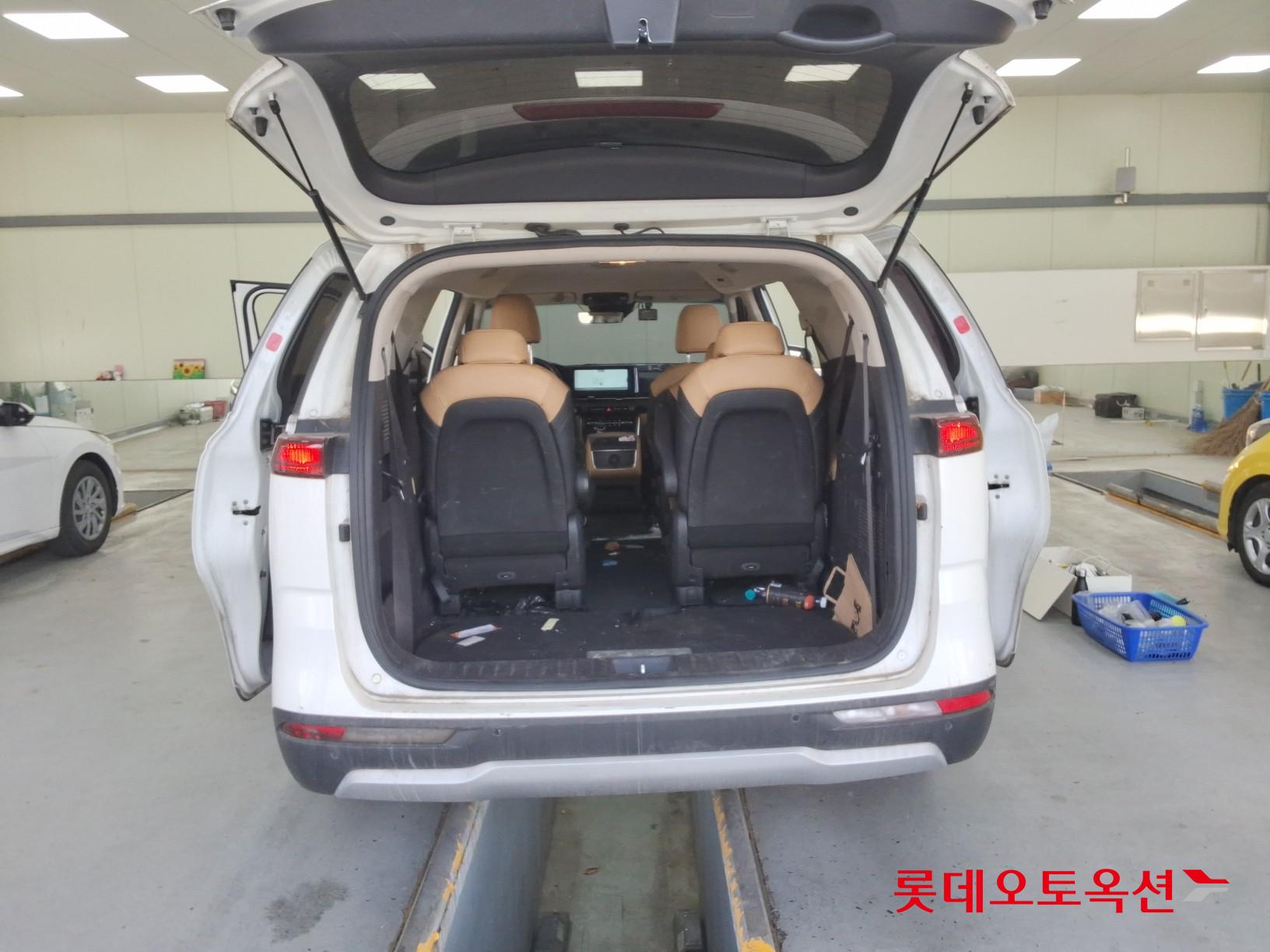 Kia Carnival 2022 - Image 39