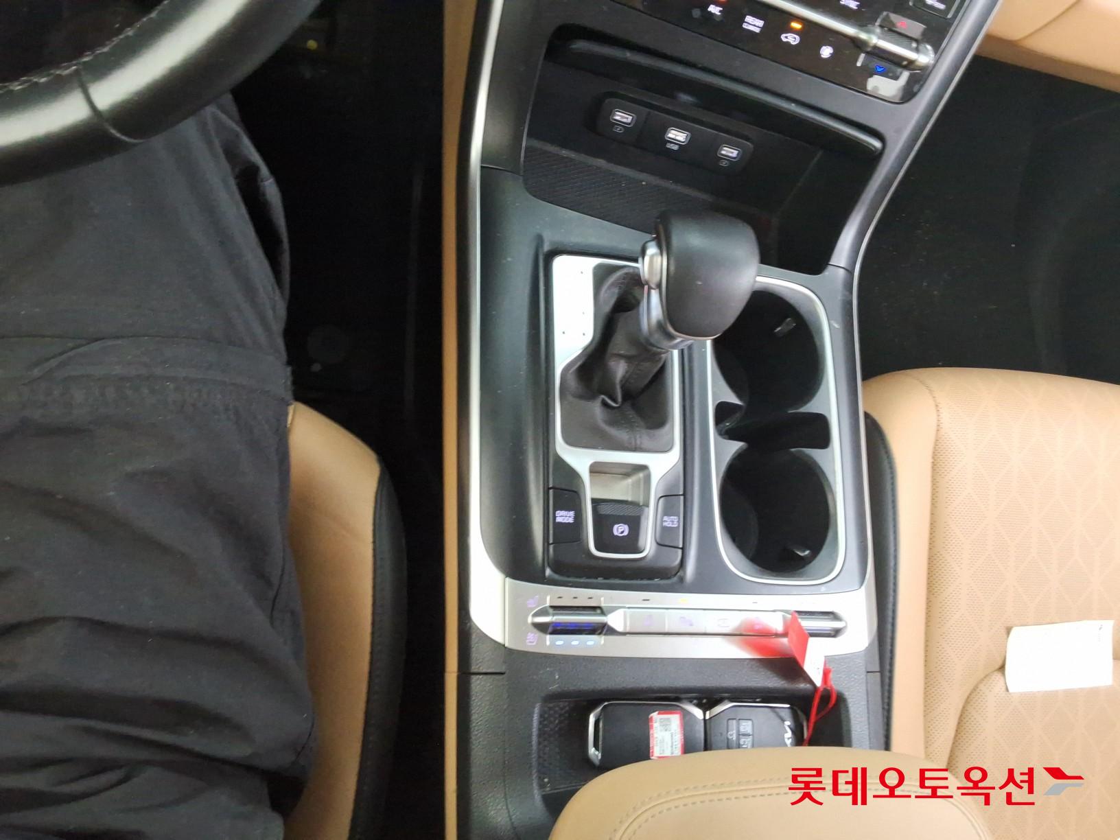 기아자동차 카니발 - 32
