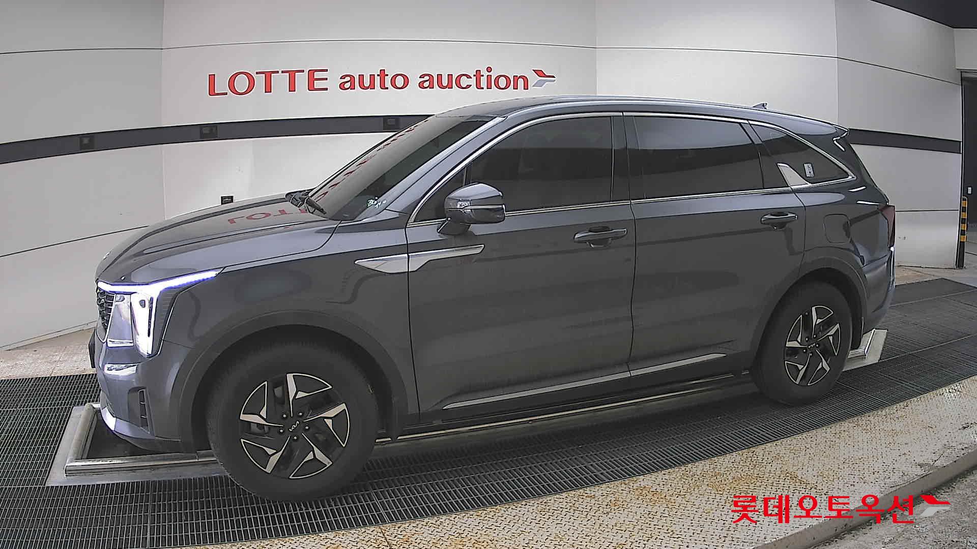 Kia Sorento - 12