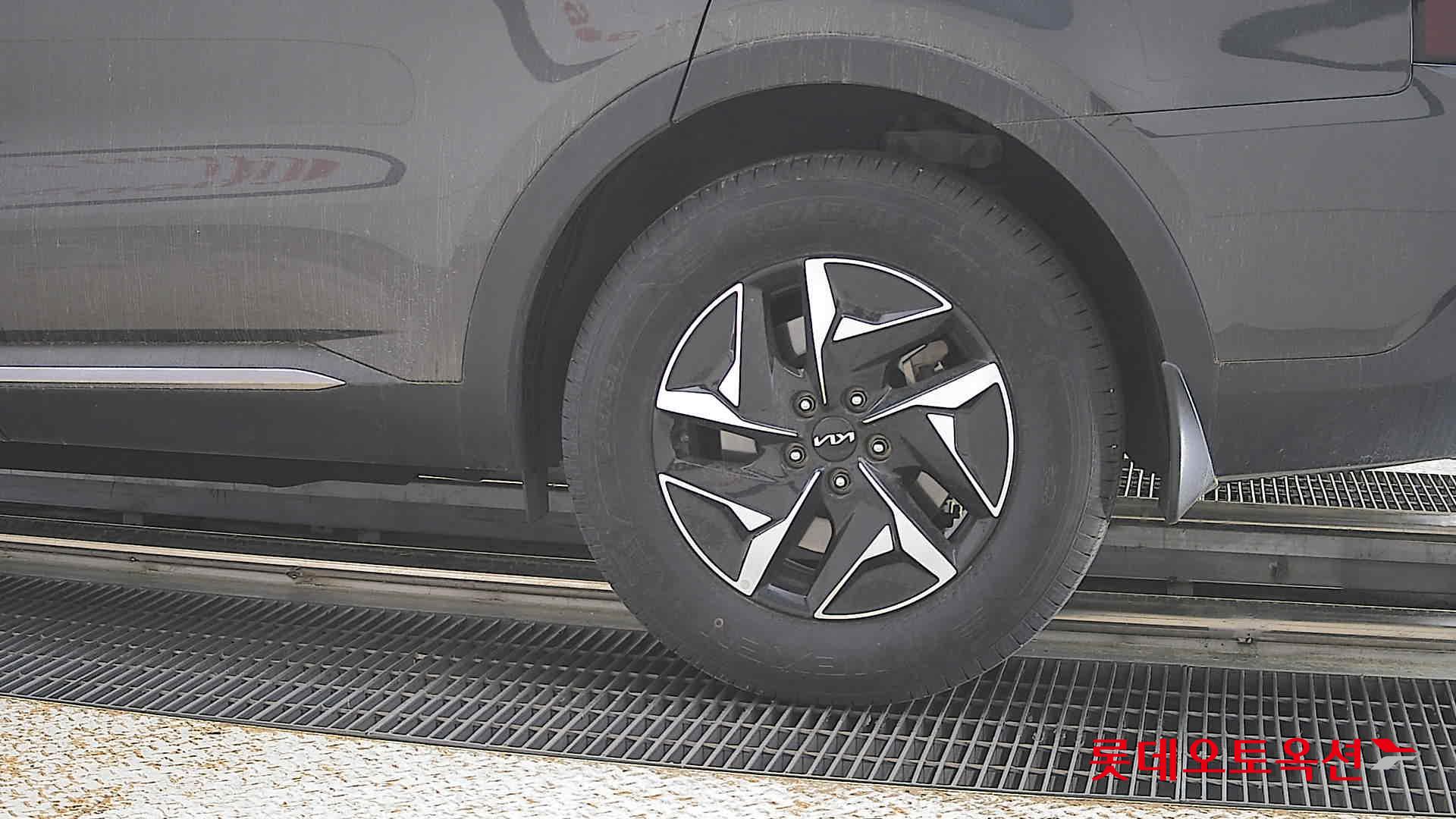 Kia Sorento - 26