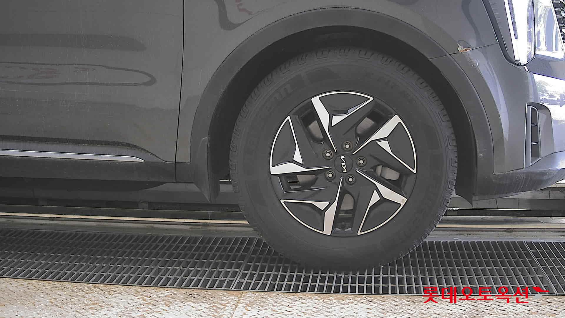Kia Sorento - 27