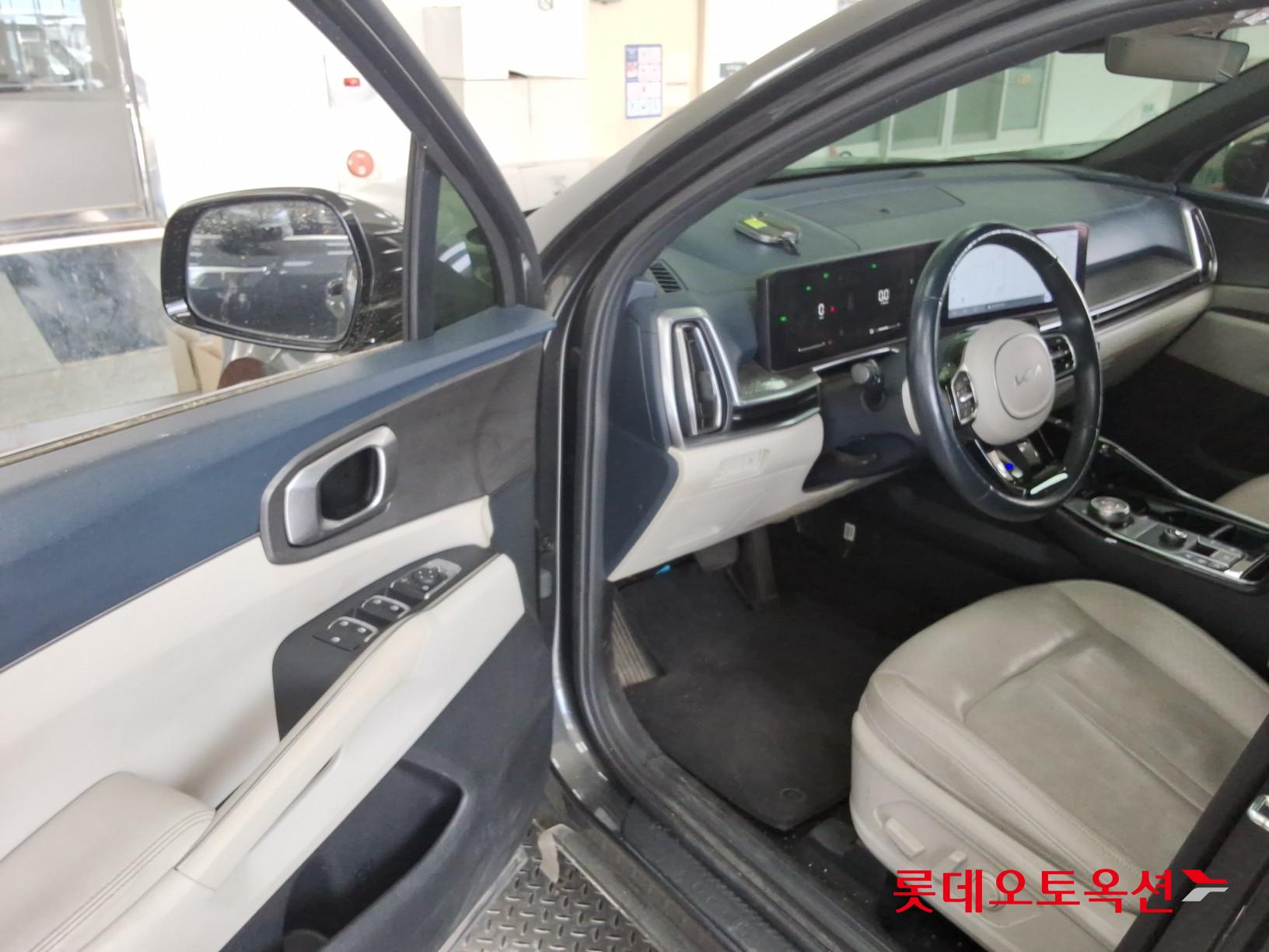 Kia Sorento - 36