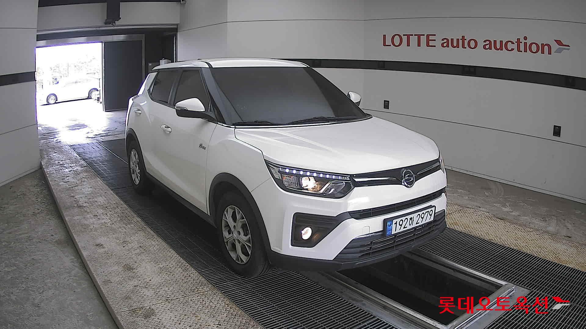 KG Mobility Tivoli - 6