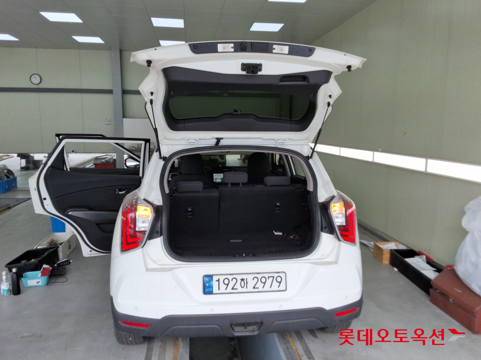 KG Mobility Tivoli - 9