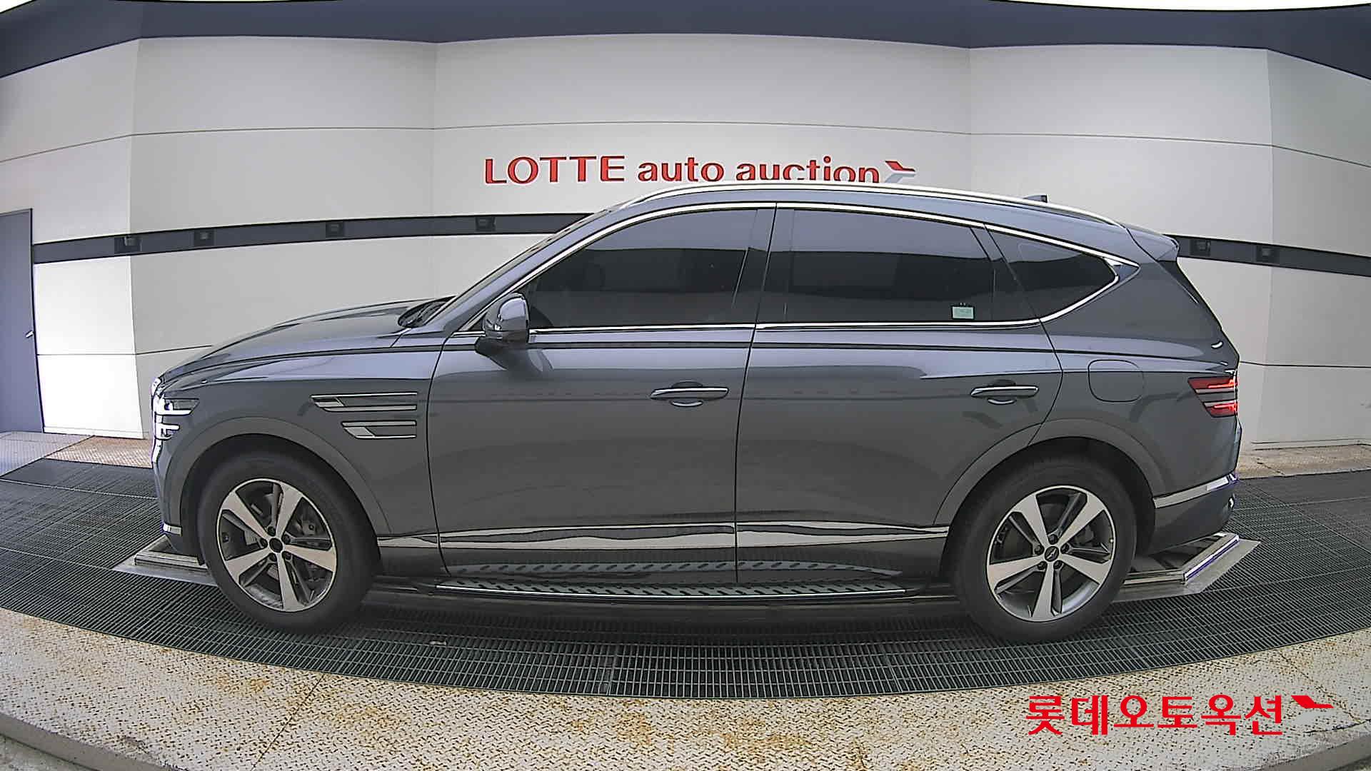 2022 - genesis gv80