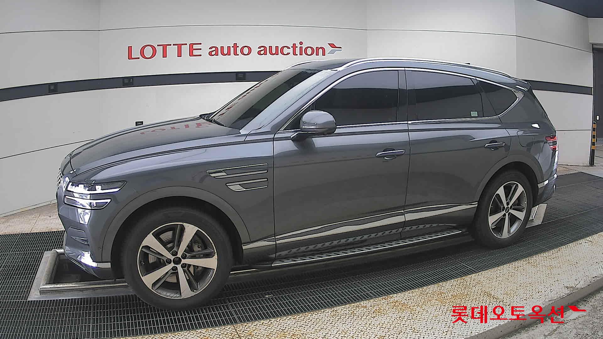 2022 - genesis gv80