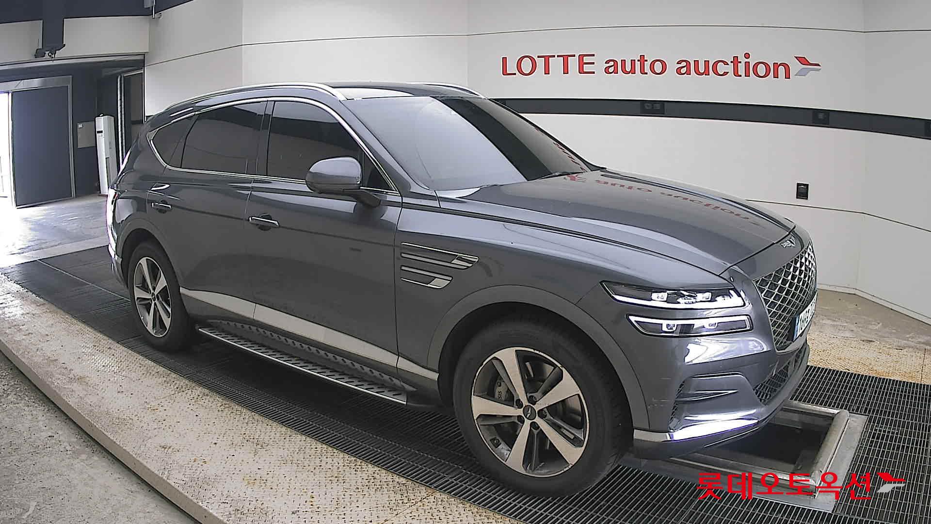 2022 - genesis gv80