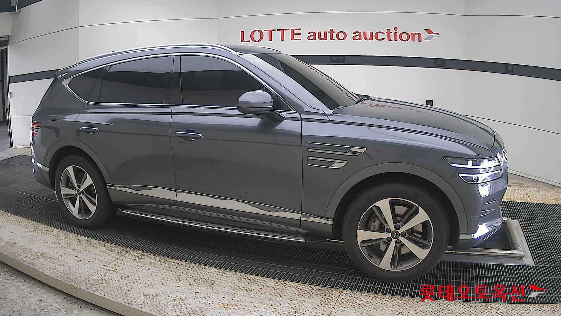 2022 - genesis gv80