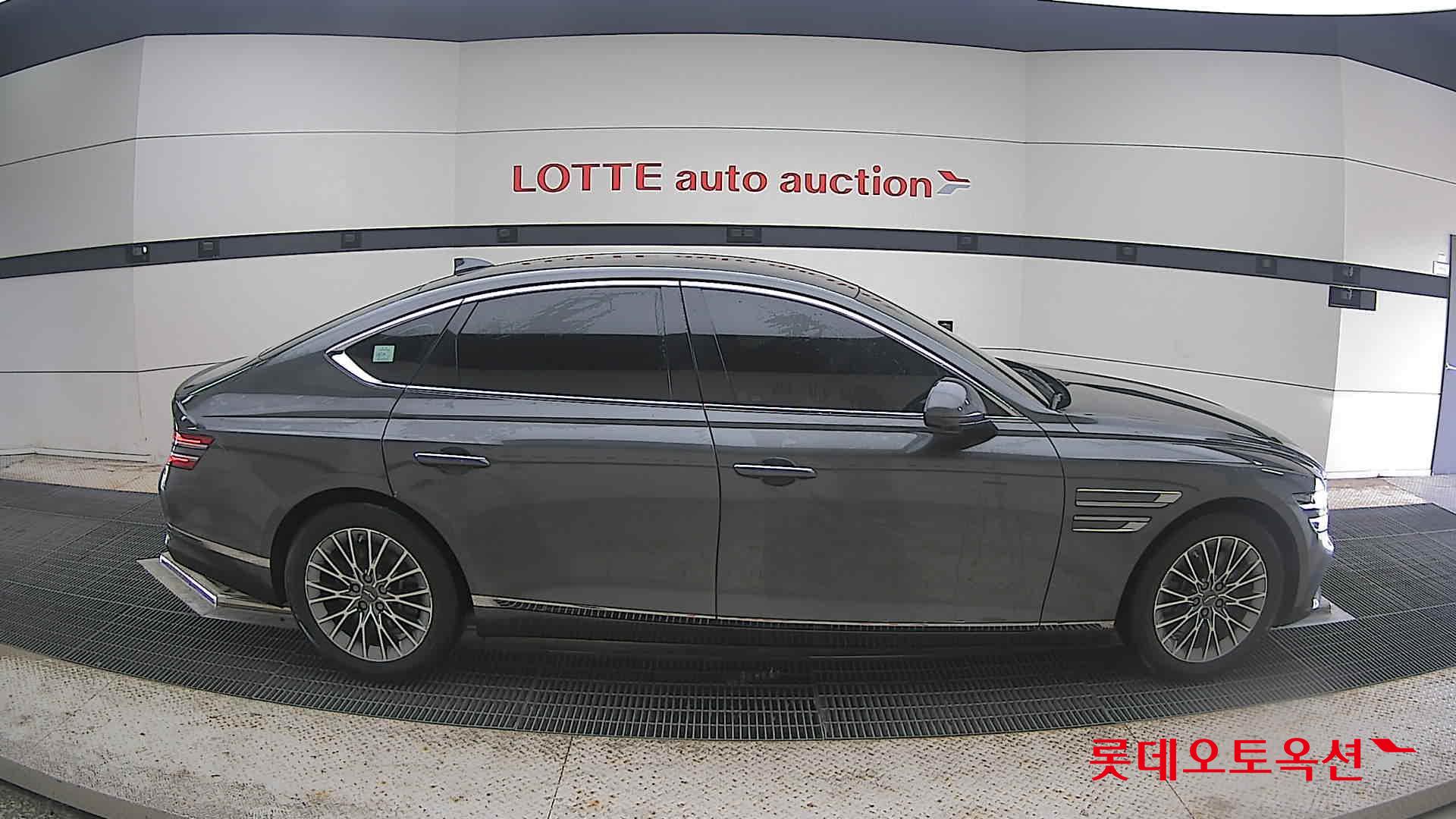2022 - genesis g80