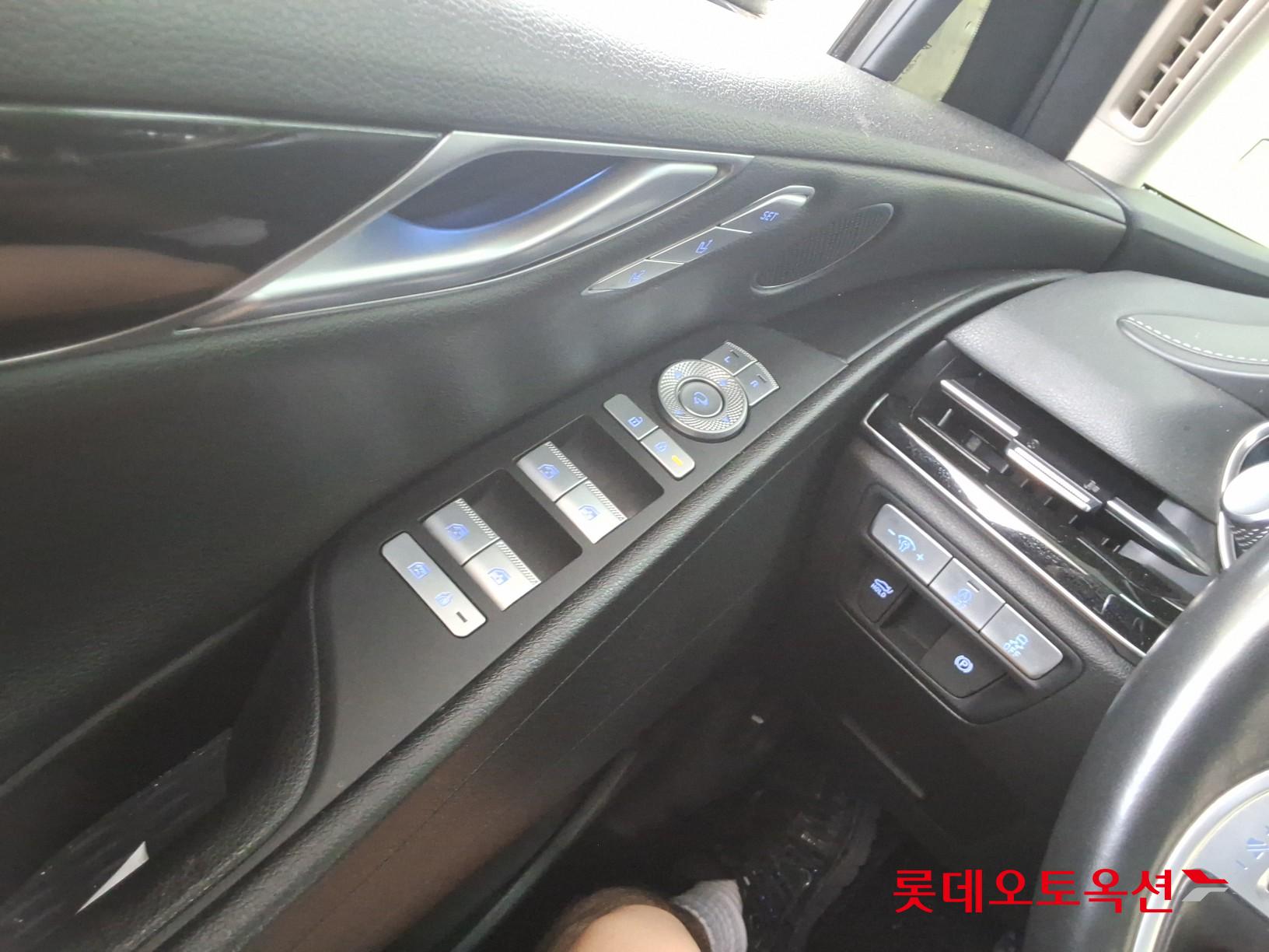 2022 - genesis g80