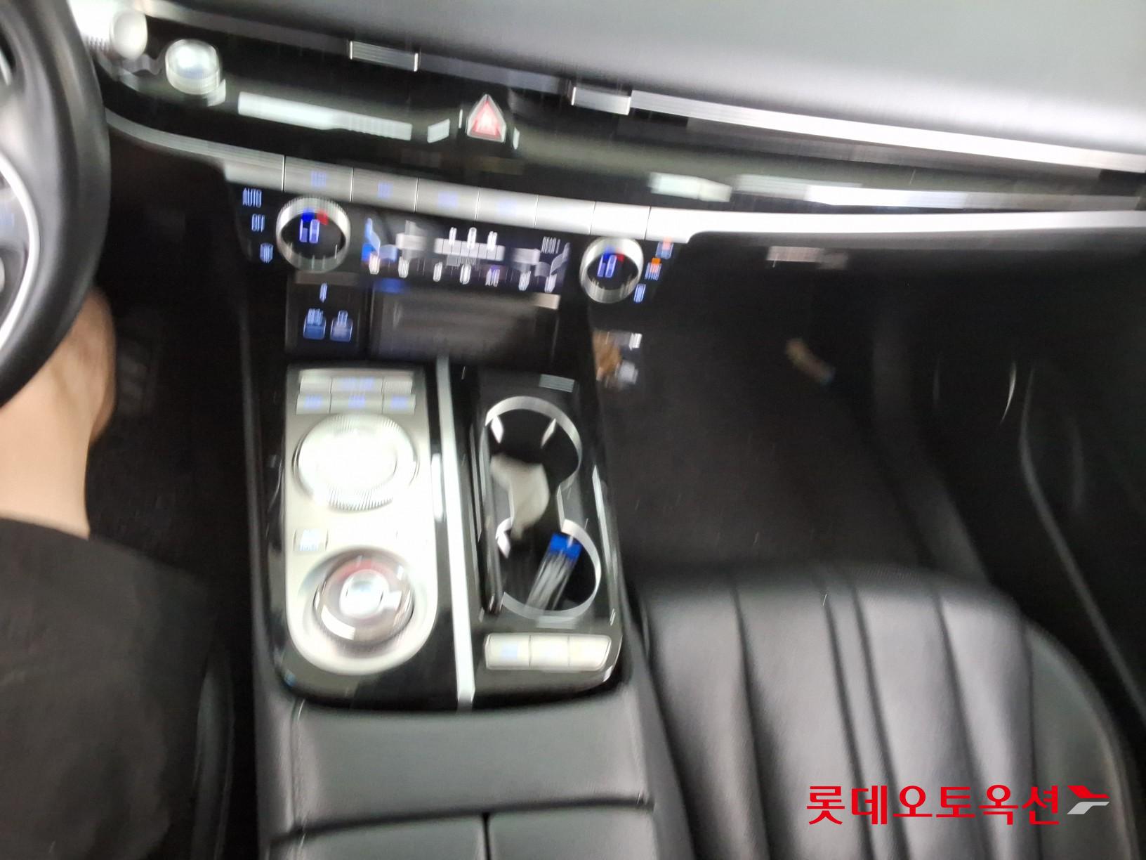 2022 - genesis g80