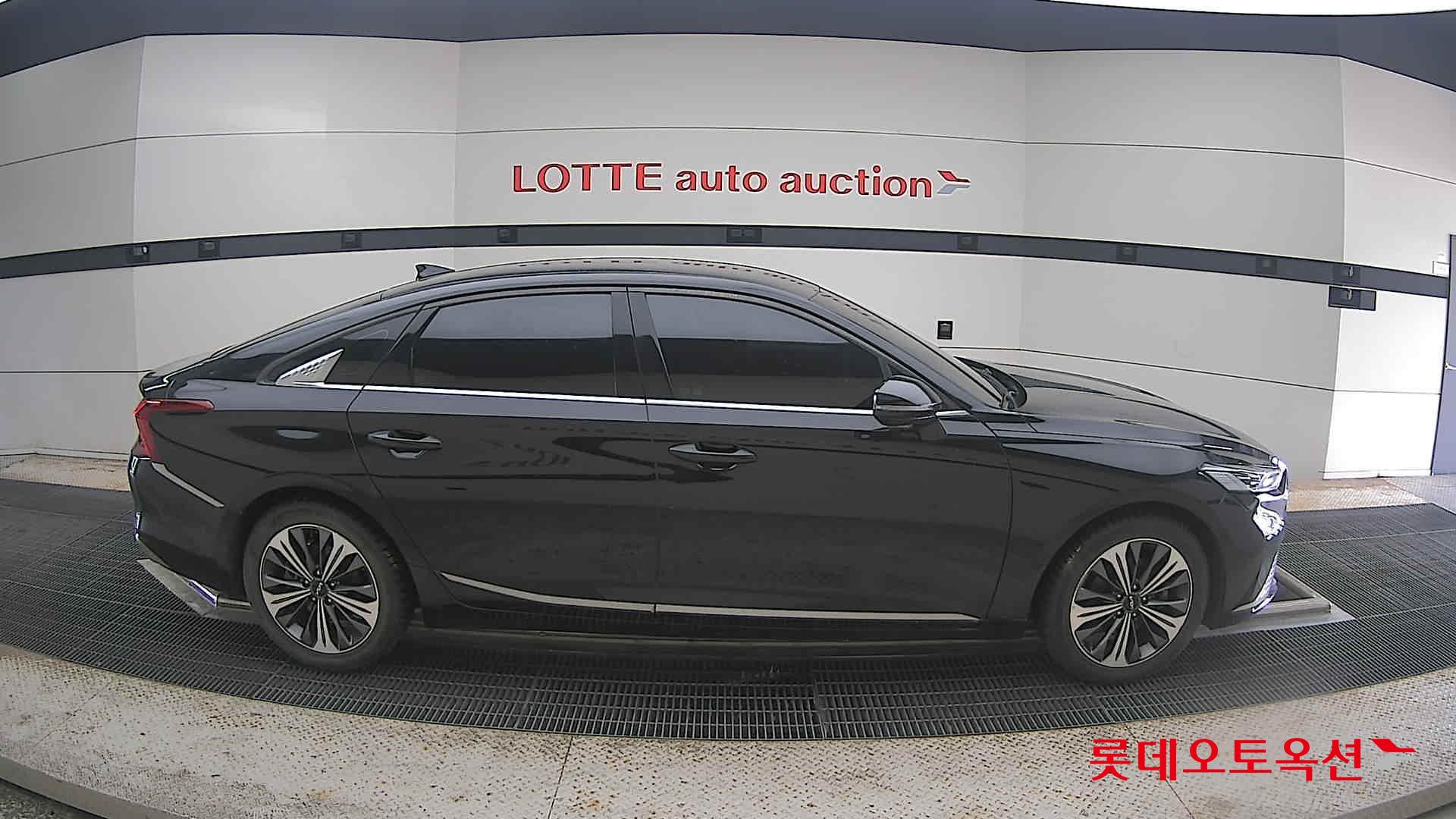 2022 - kia k8
