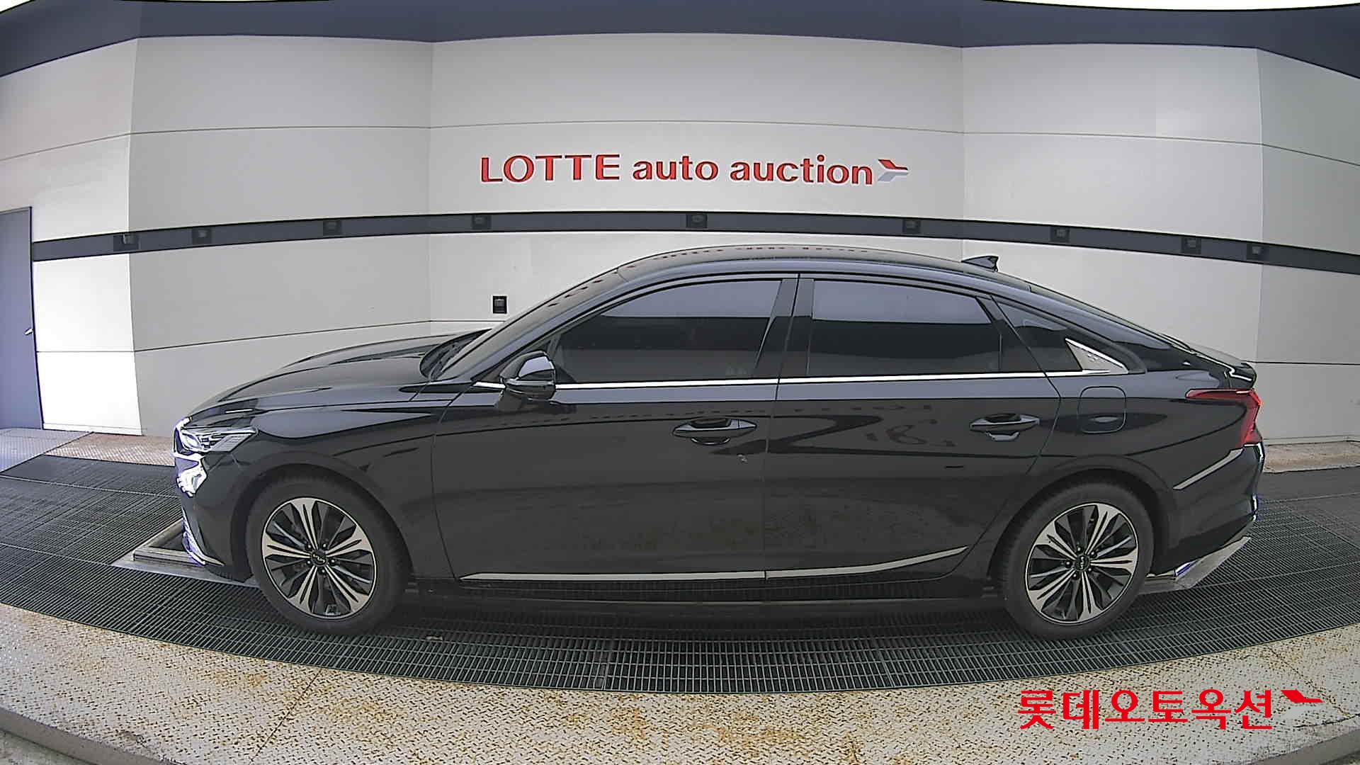 2022 - kia k8