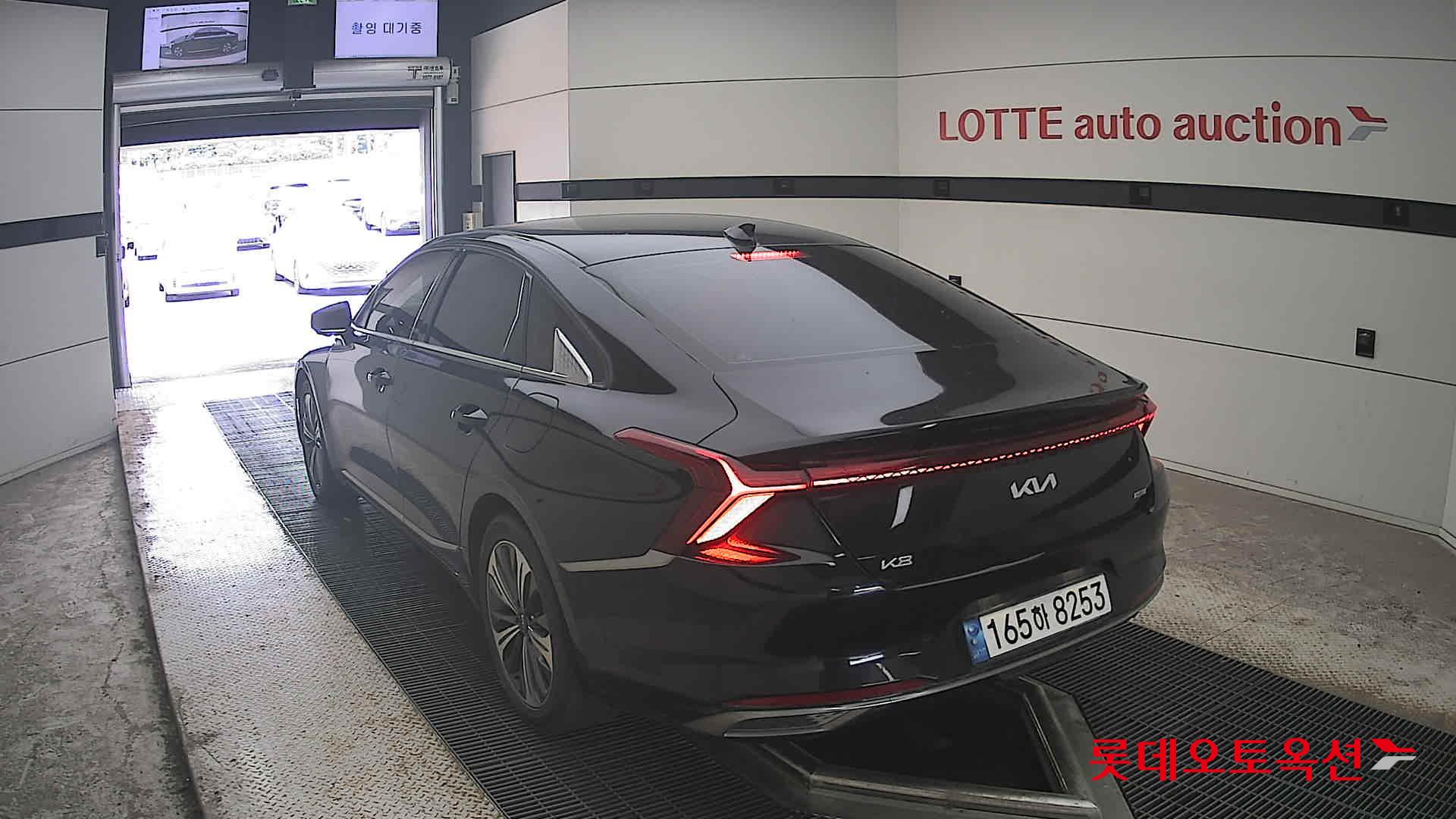 2022 - kia k8