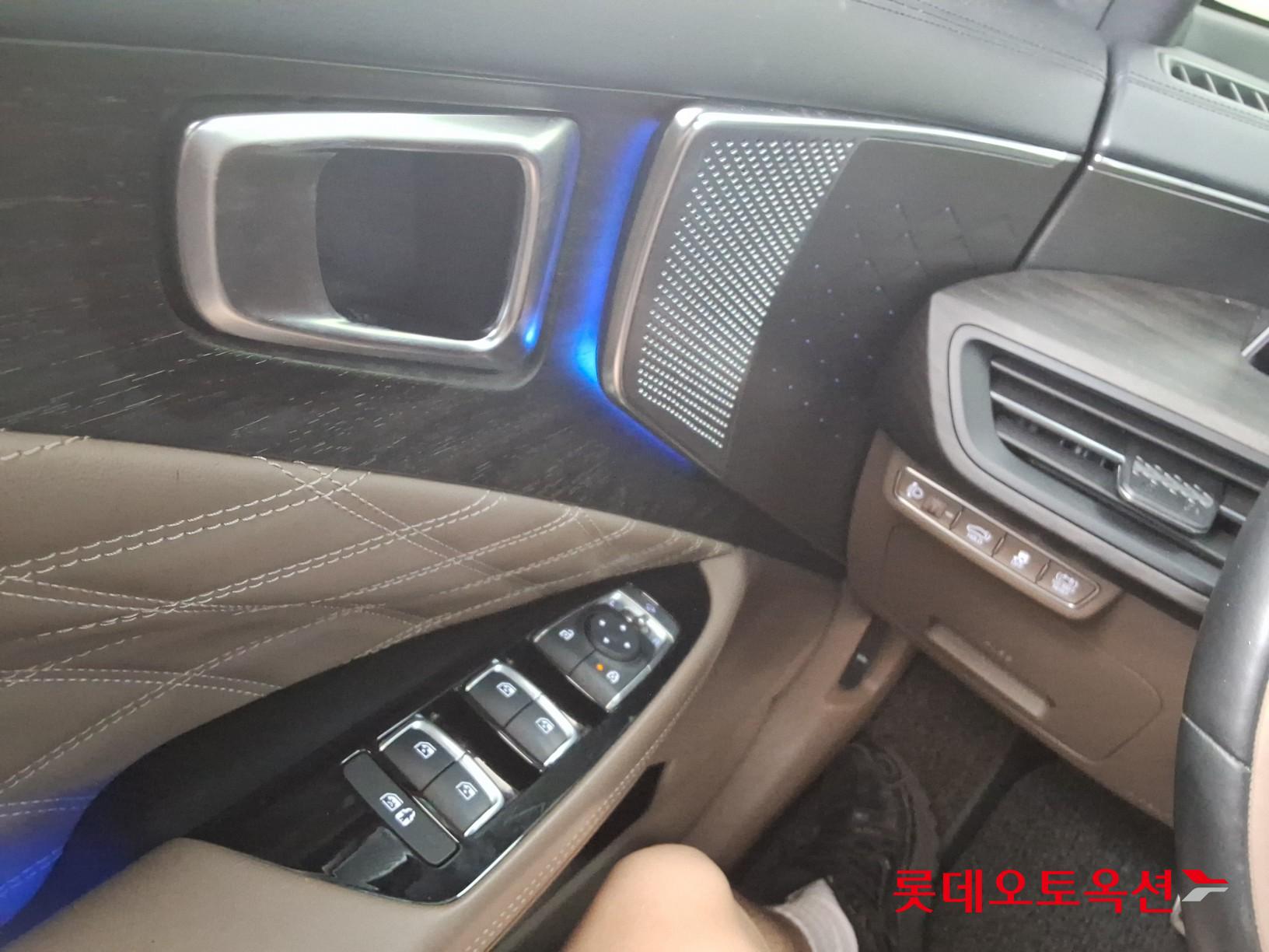 2022 - kia k8