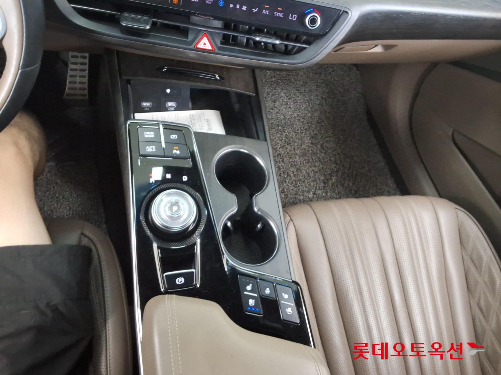 2022 - kia k8