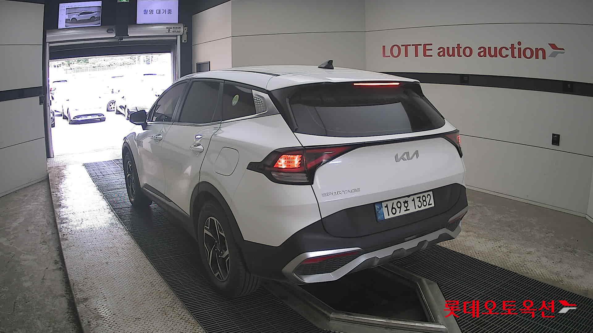 Kia Sportage - 16