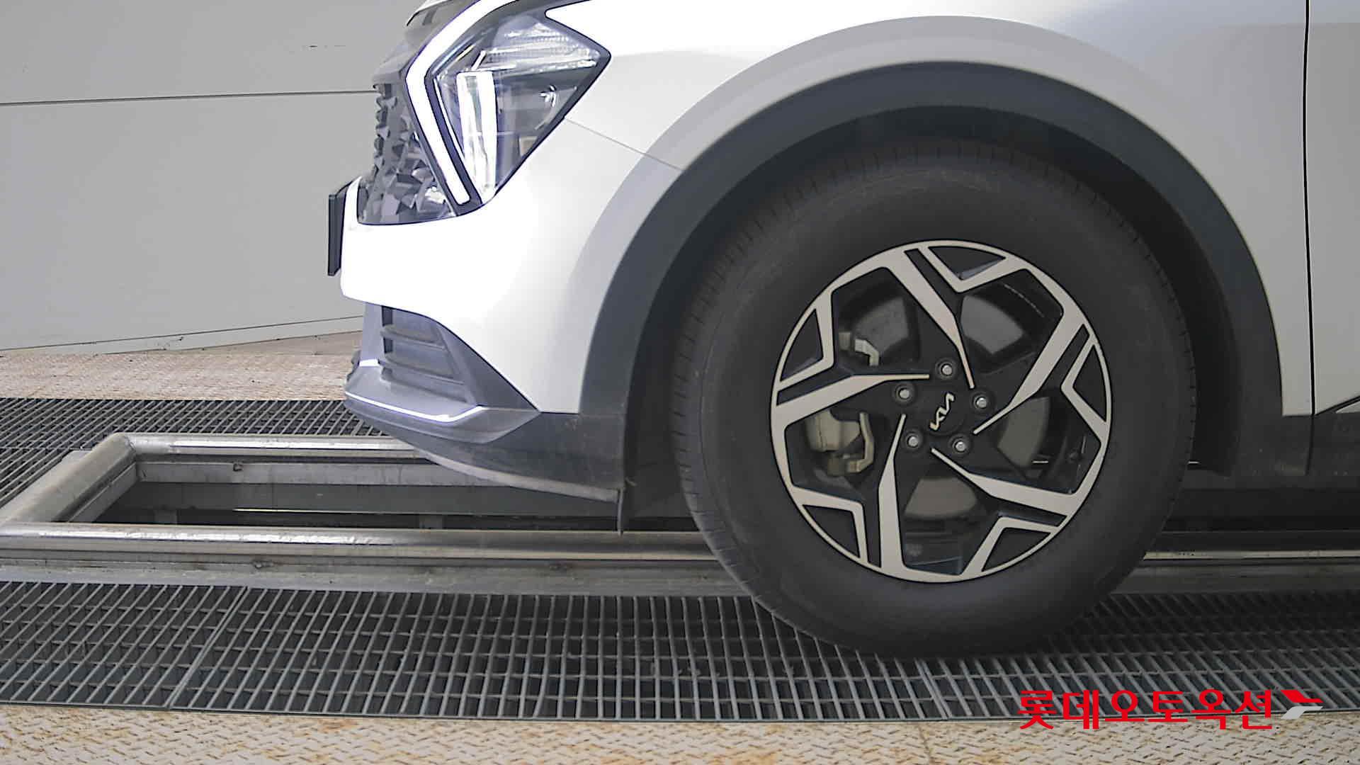 Kia Sportage - 25