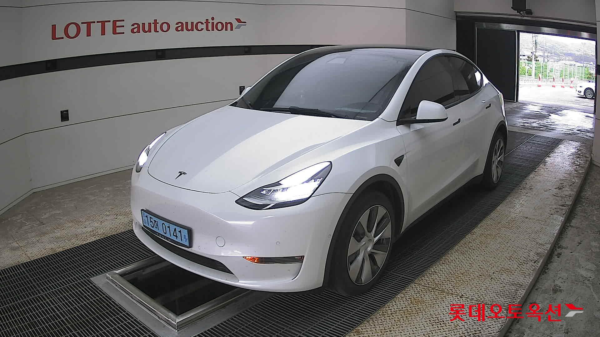 Tesla Model Y Long Range 2022 - Image 3