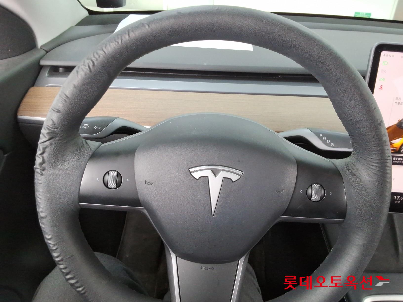 Tesla Model Y Long Range 2022 - Image 30