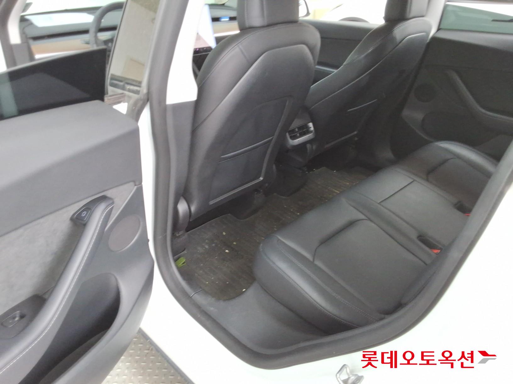 Tesla Model Y Long Range 2022 - Image 37