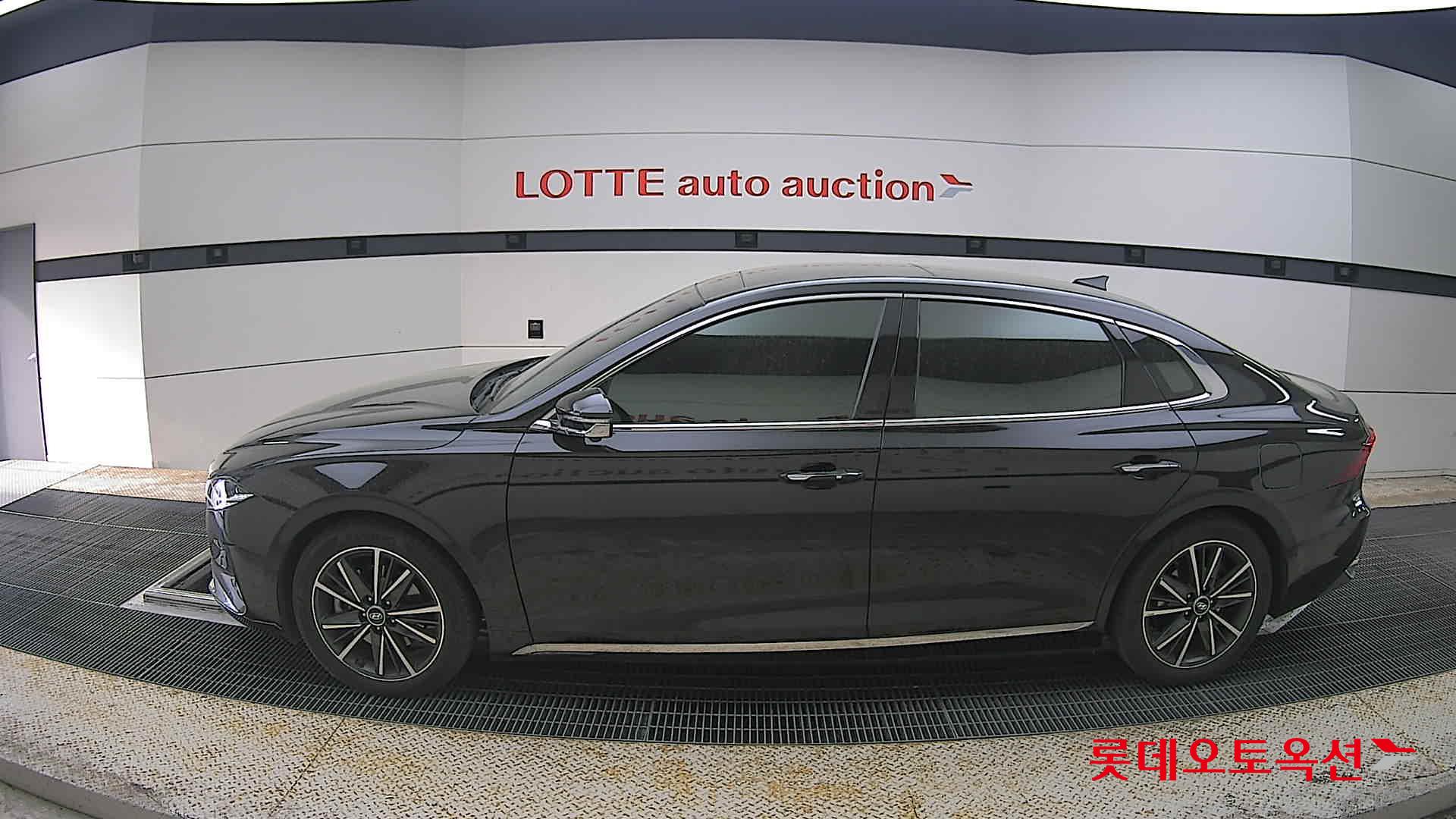 Hyundai Grandeur 2022 - Image 13