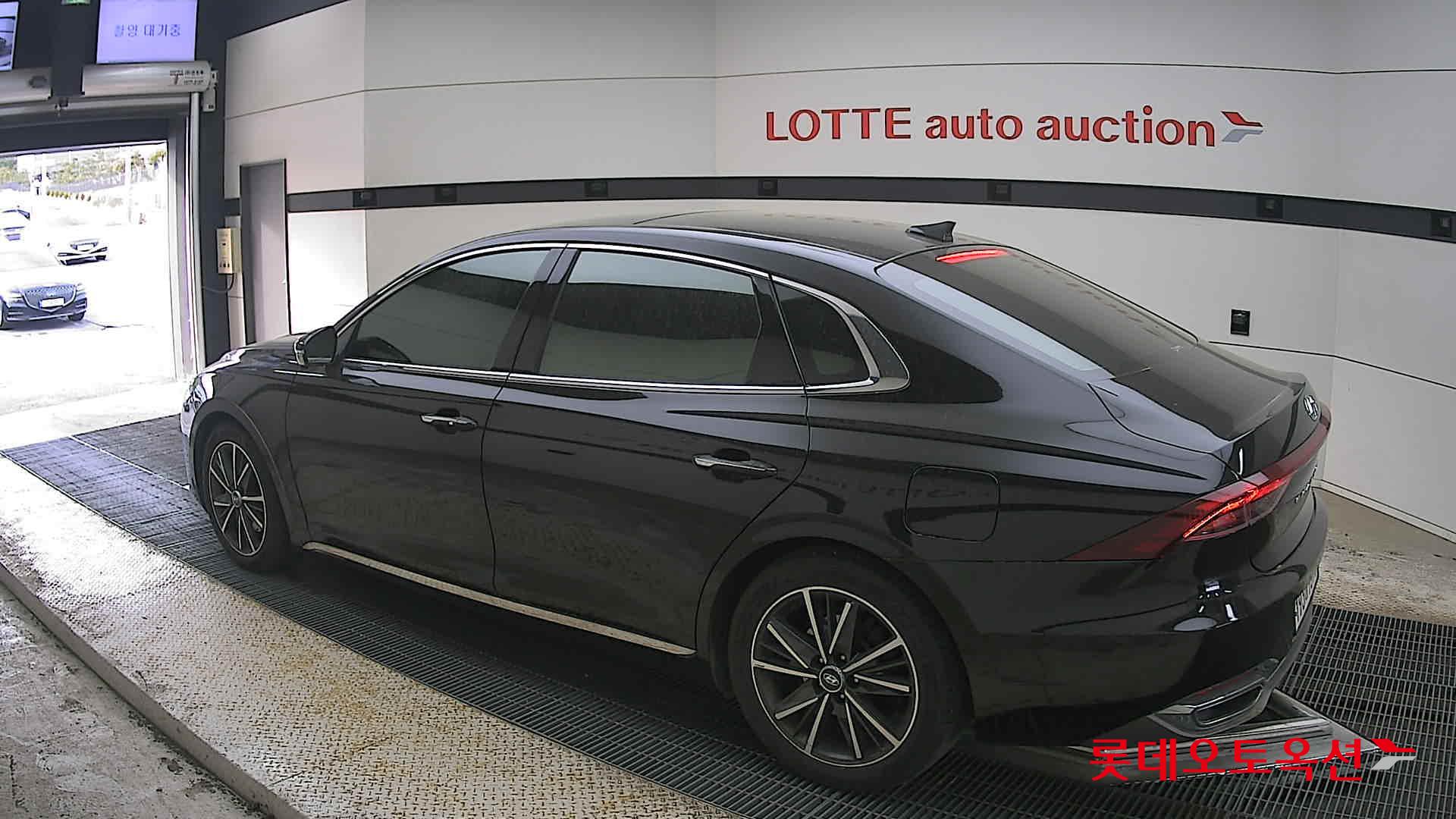 Hyundai Grandeur 2022 - Image 15