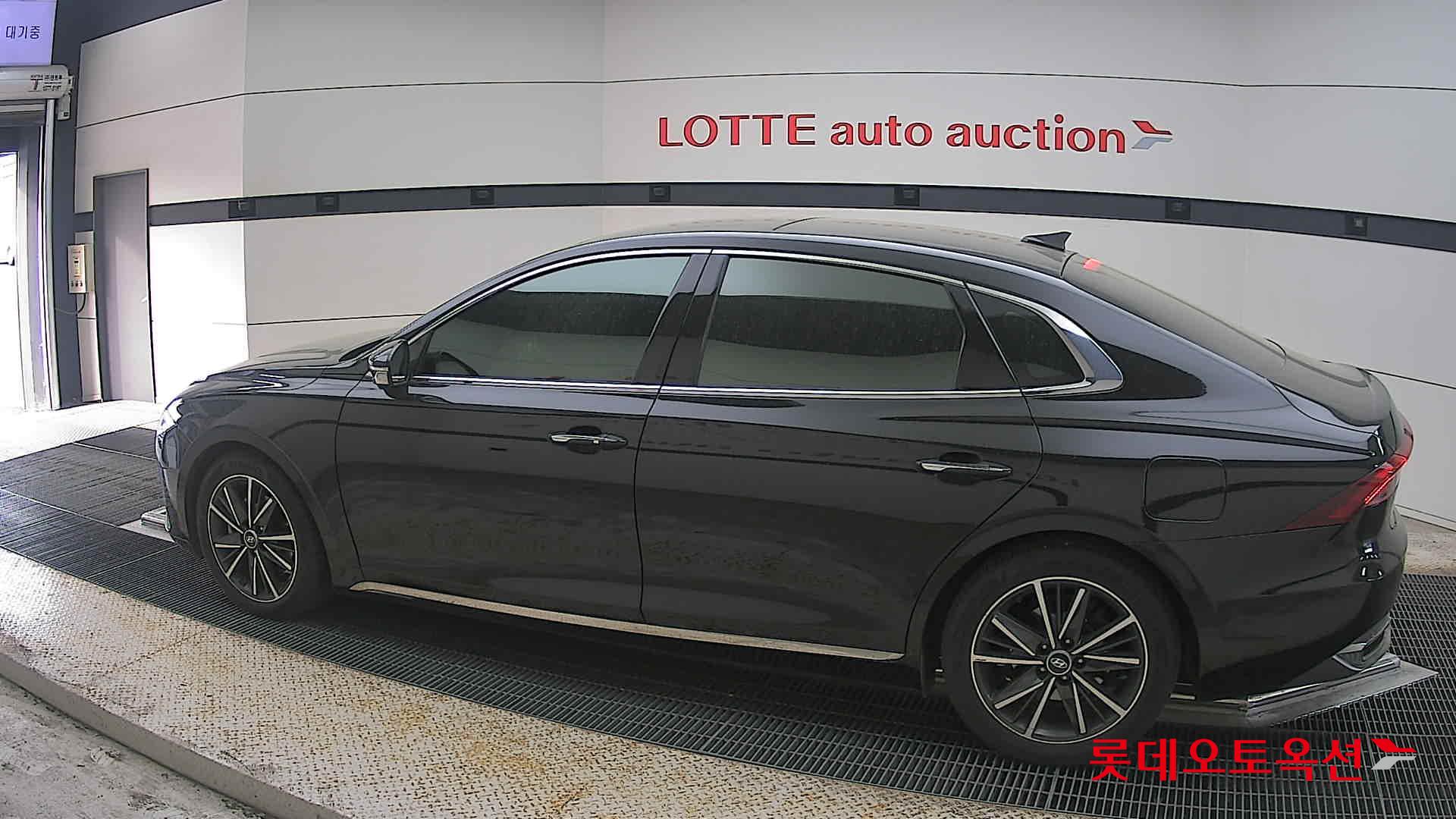 Hyundai Grandeur 2022 - Image 14