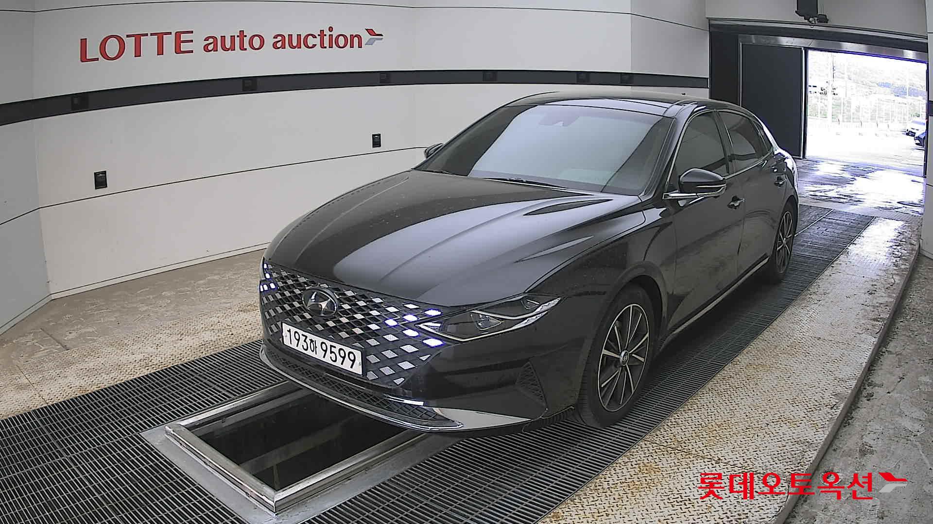 Hyundai Grandeur 2022 - Image 3