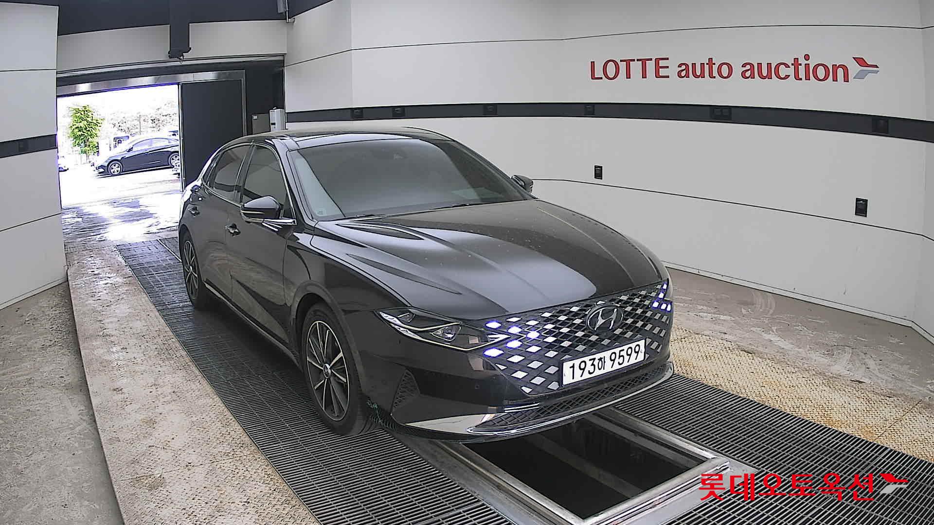 Hyundai Grandeur 2022 - Image 24