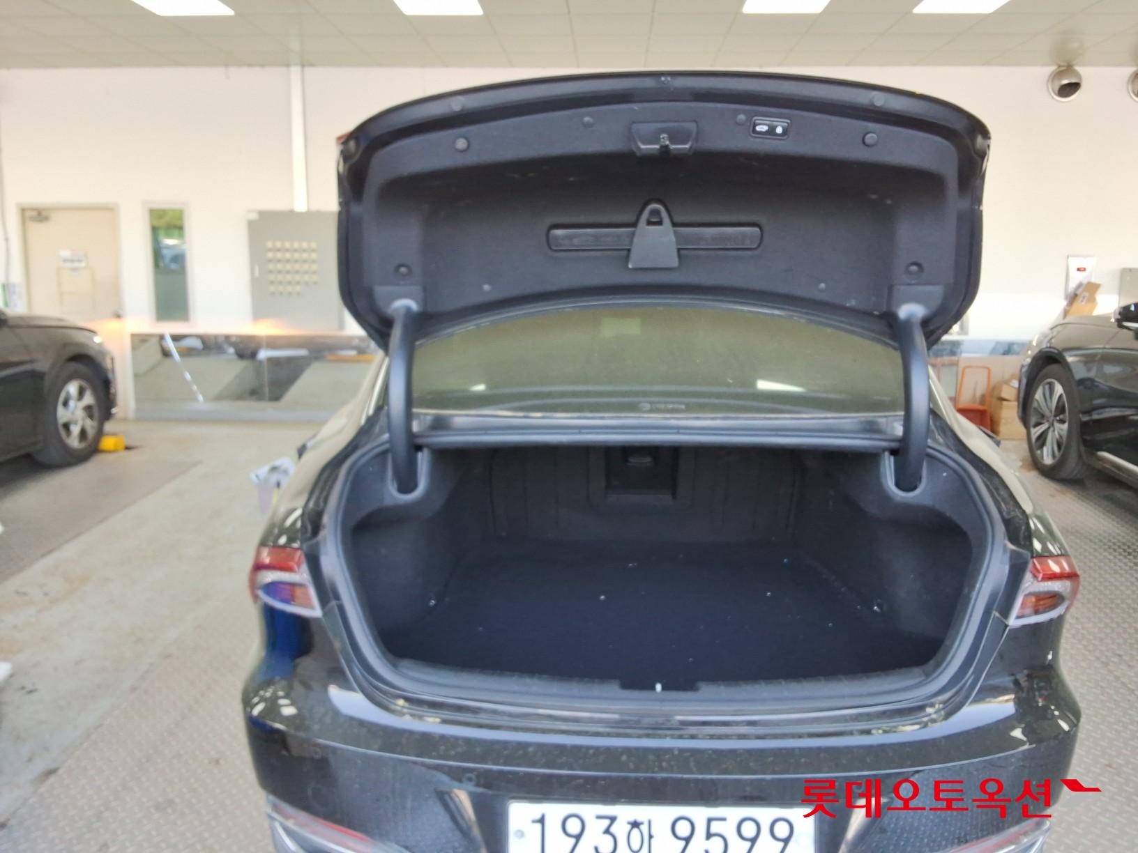 Hyundai Grandeur 2022 - Image 37