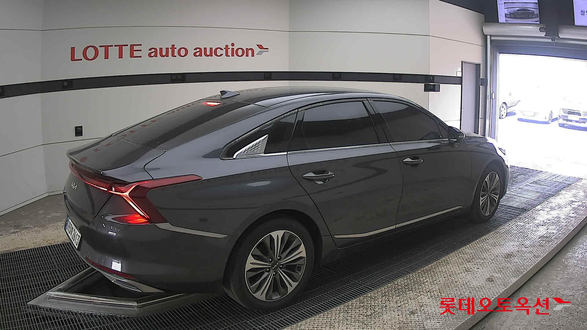 Kia K8 2022 - Image 19