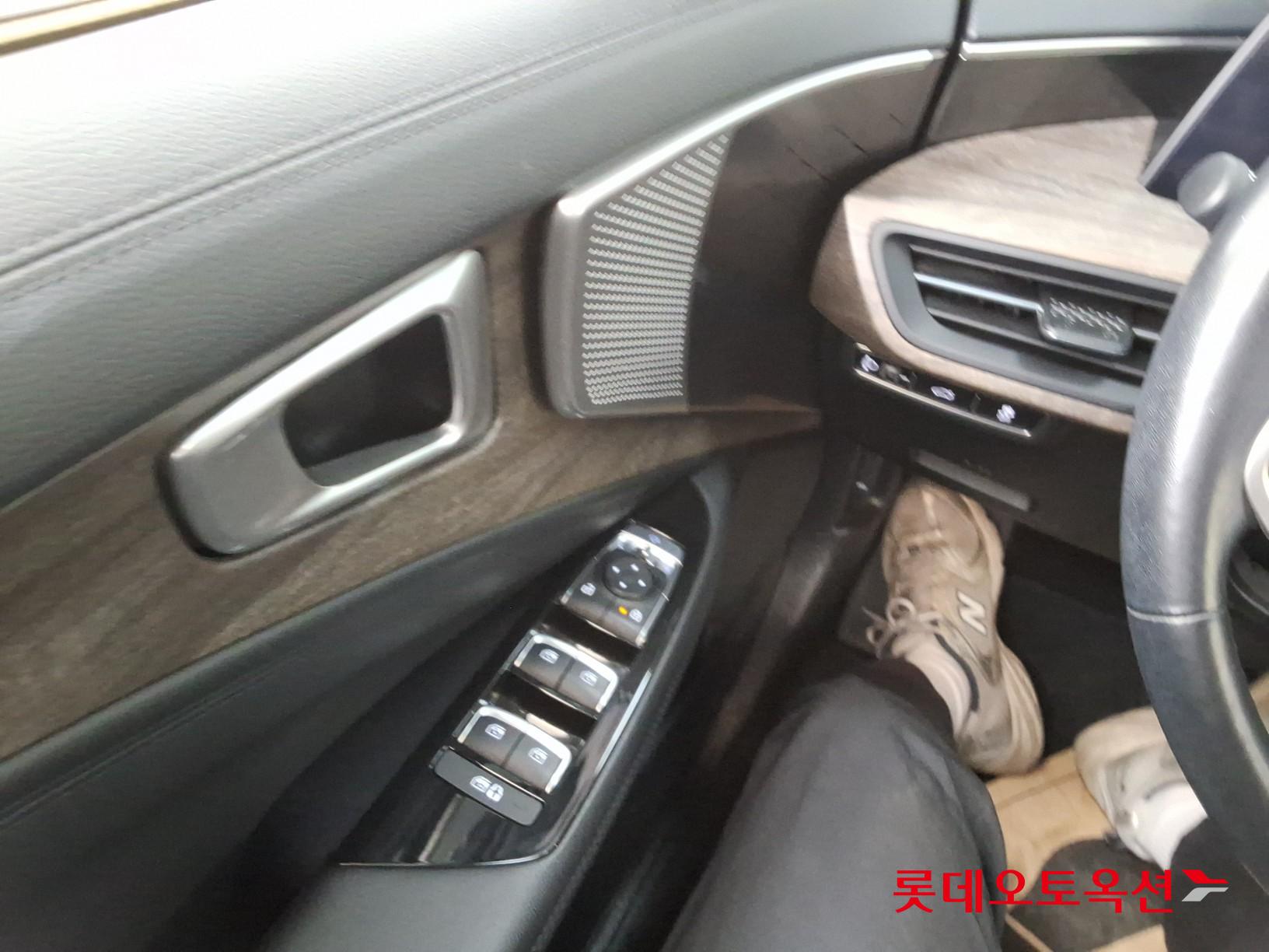 Kia K8 2022 - Image 29