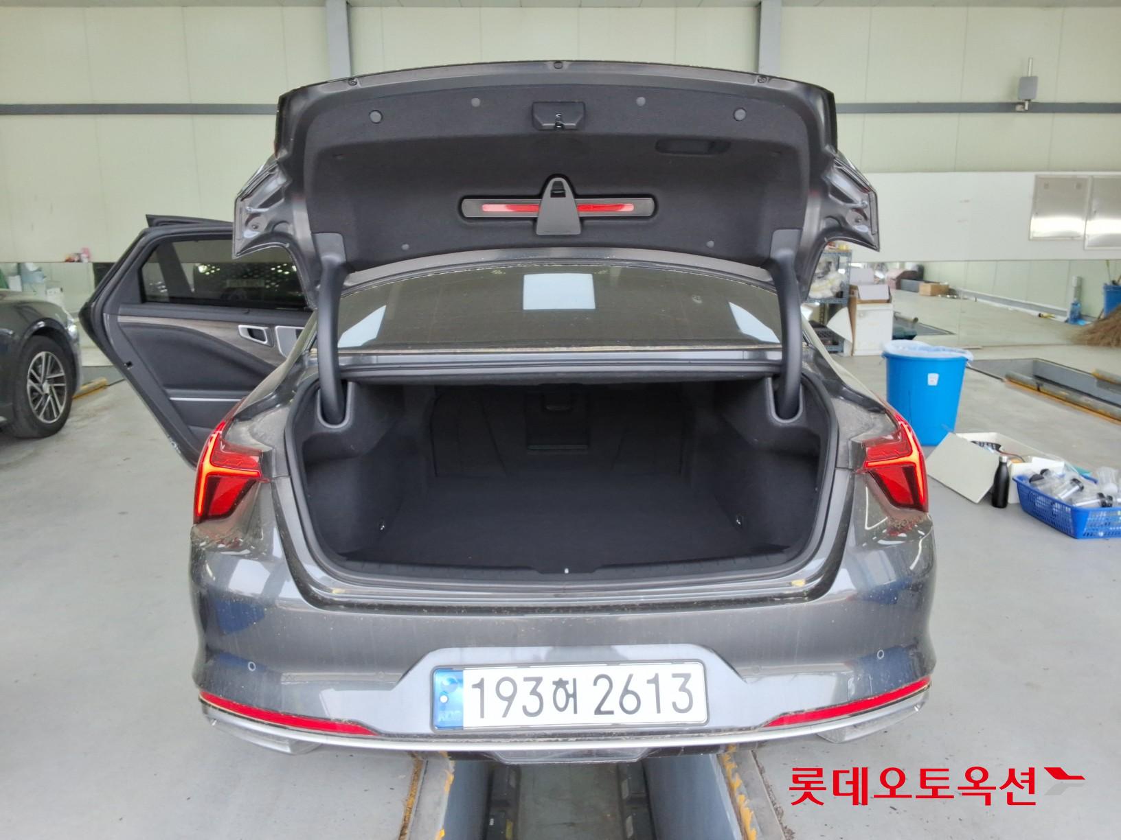 Kia K8 2022 - Image 9