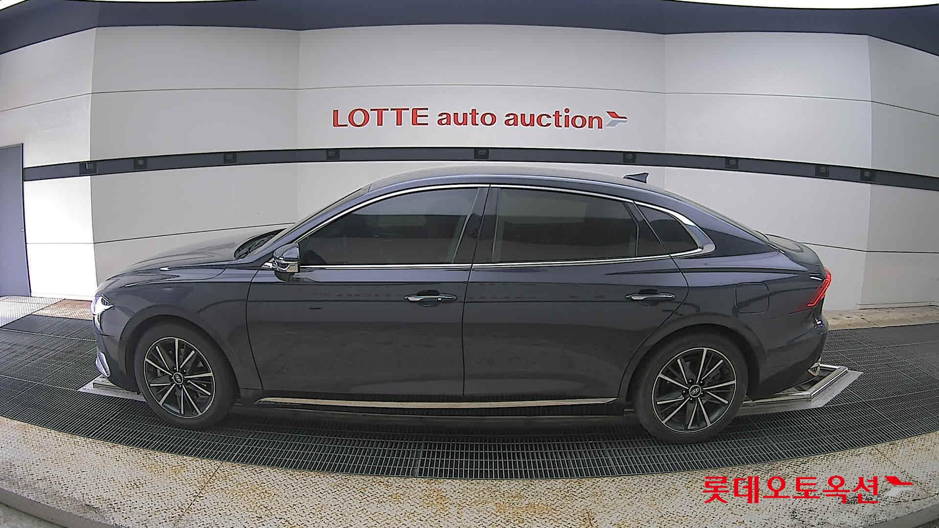 Hyundai Grandeur 2022 - Image 13