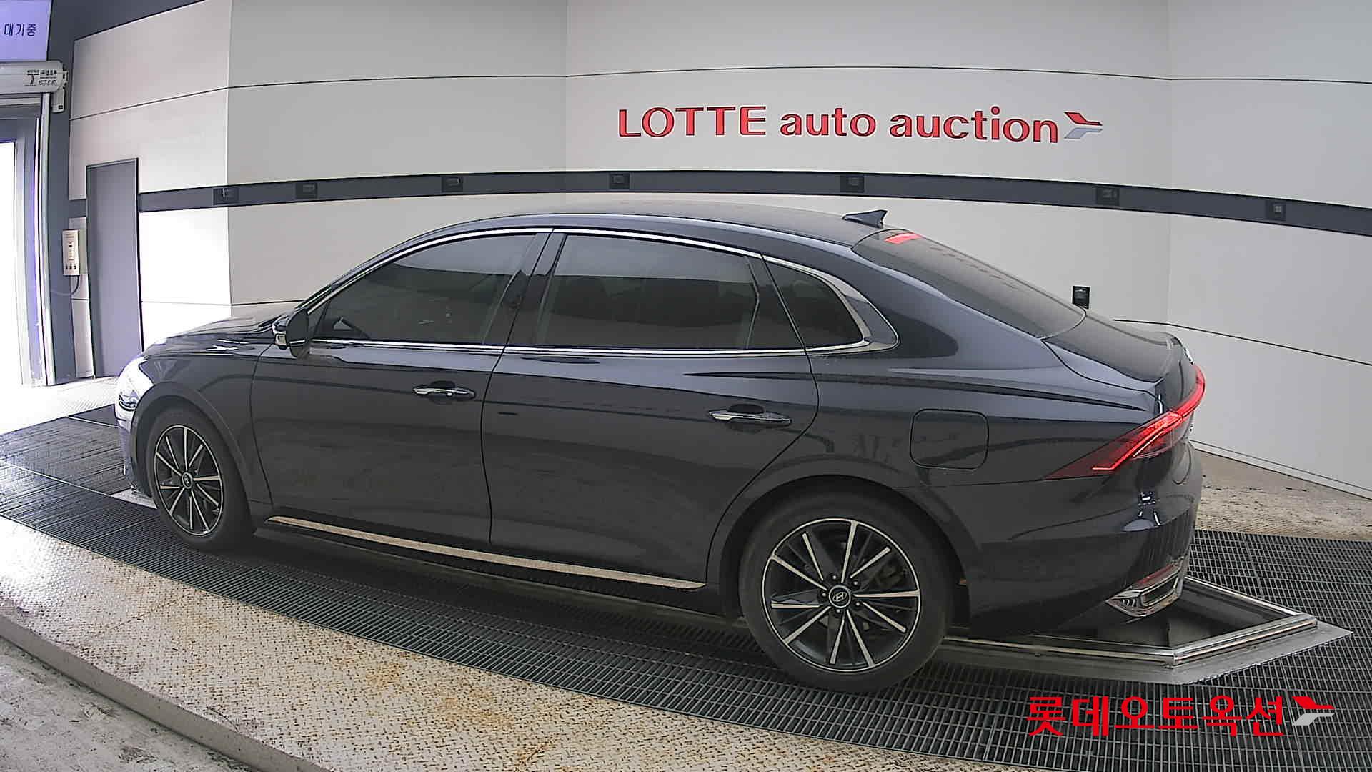 Hyundai Grandeur 2022 - Image 14