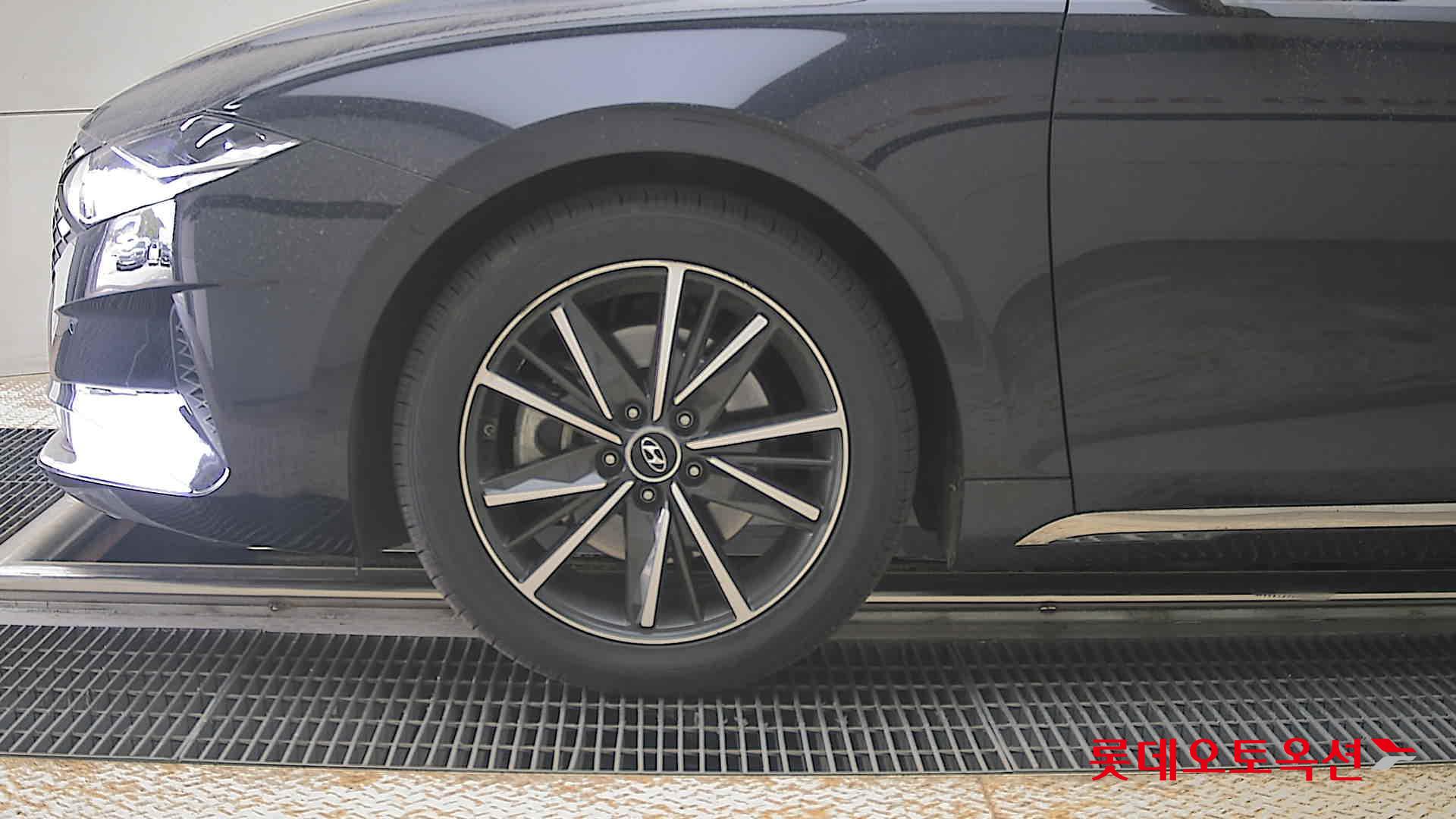 Hyundai Grandeur 2022 - Image 25
