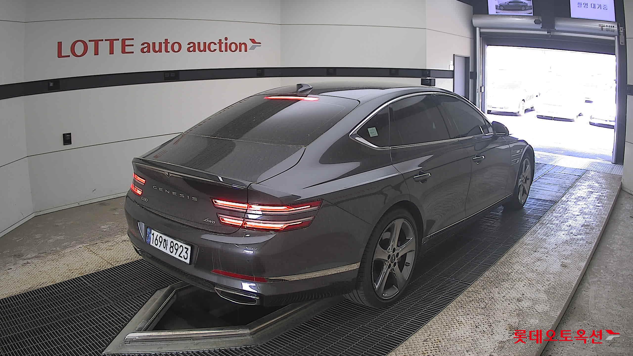Genesis G80 - 5