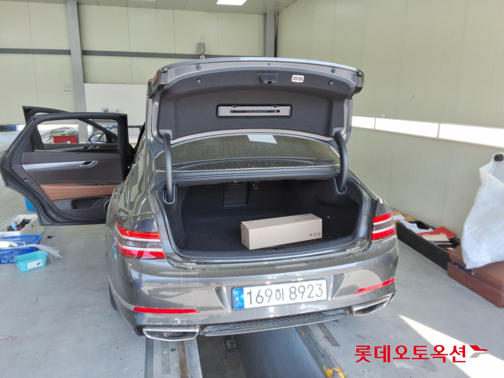 Genesis G80 - 9