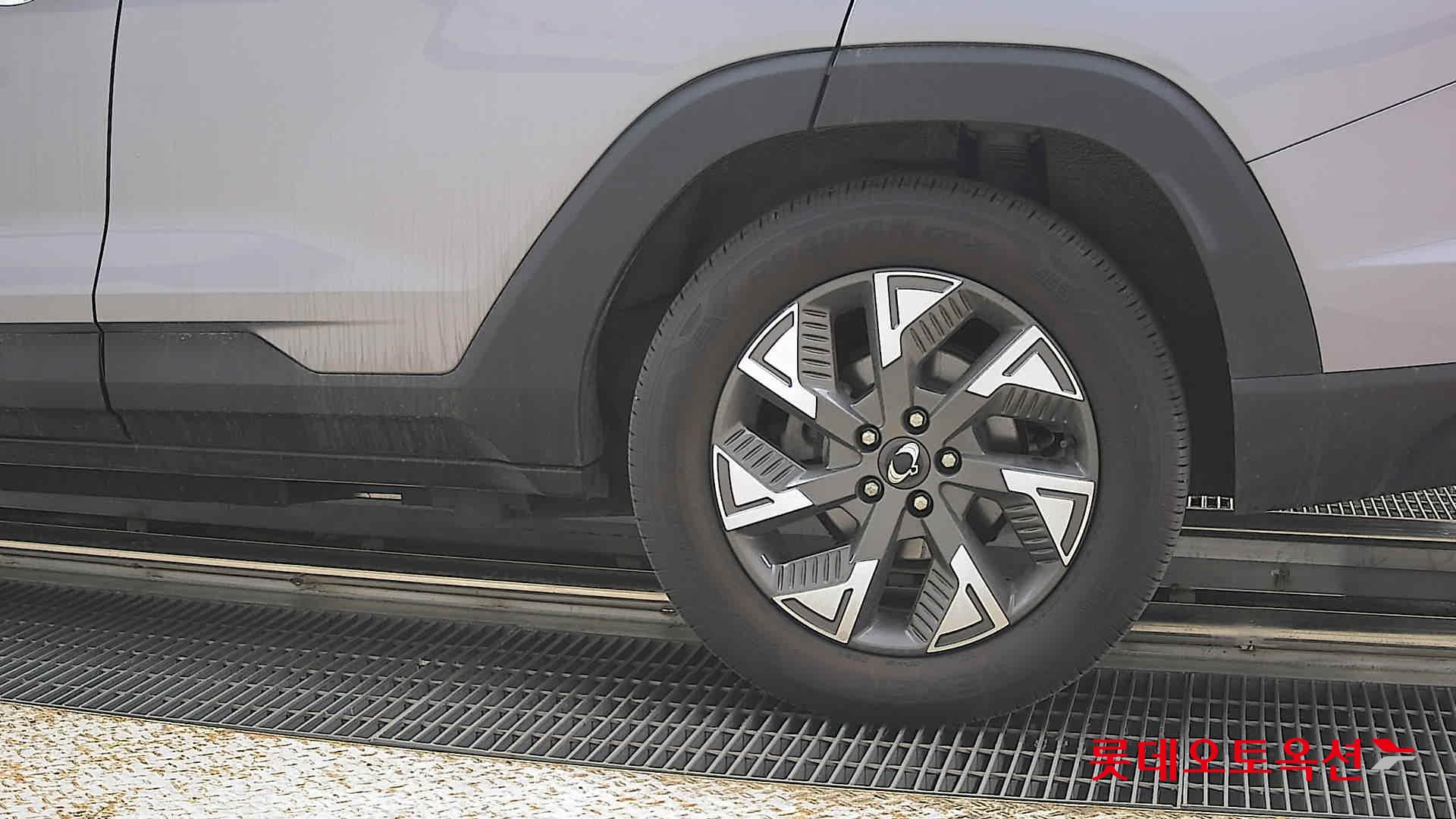 KG Mobility Torres 2024 - Image 26