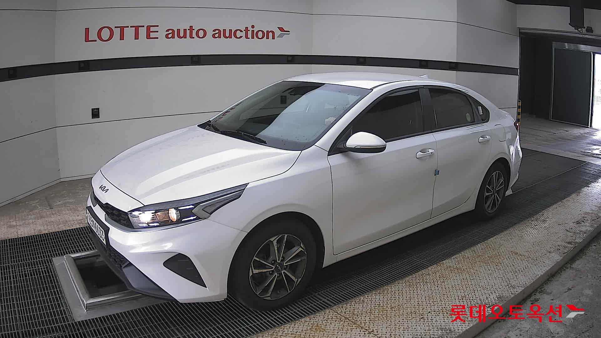 Kia K3 2022 - Image 11