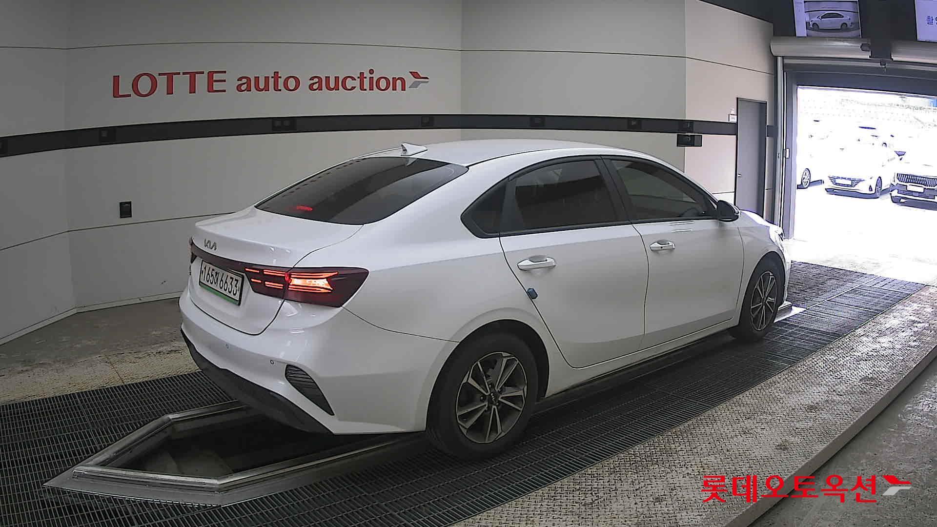 Kia K3 2022 - Image 19