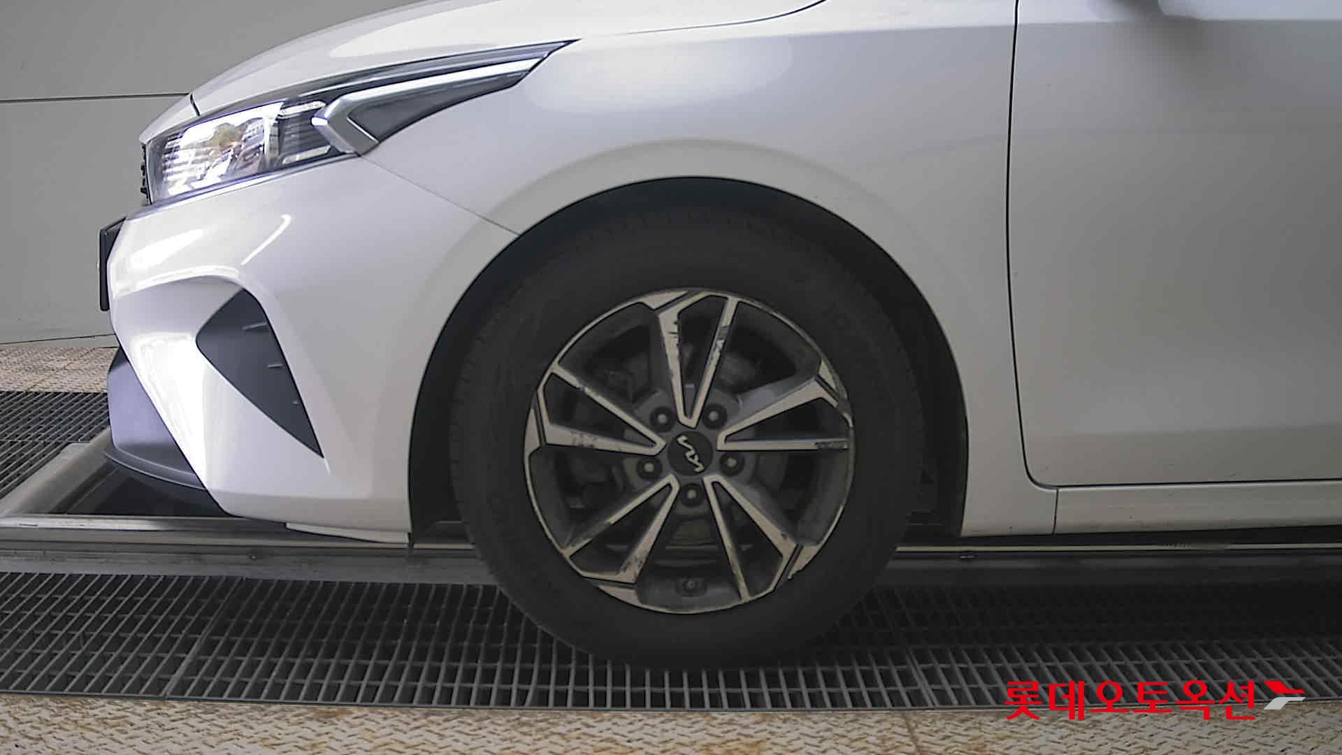 Kia K3 2022 - Image 25