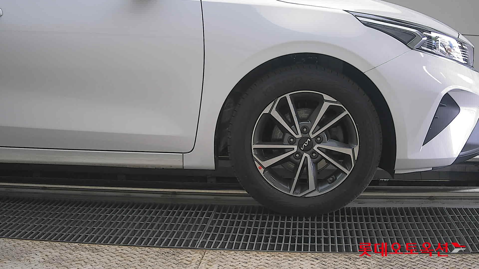 Kia K3 2022 - Image 27