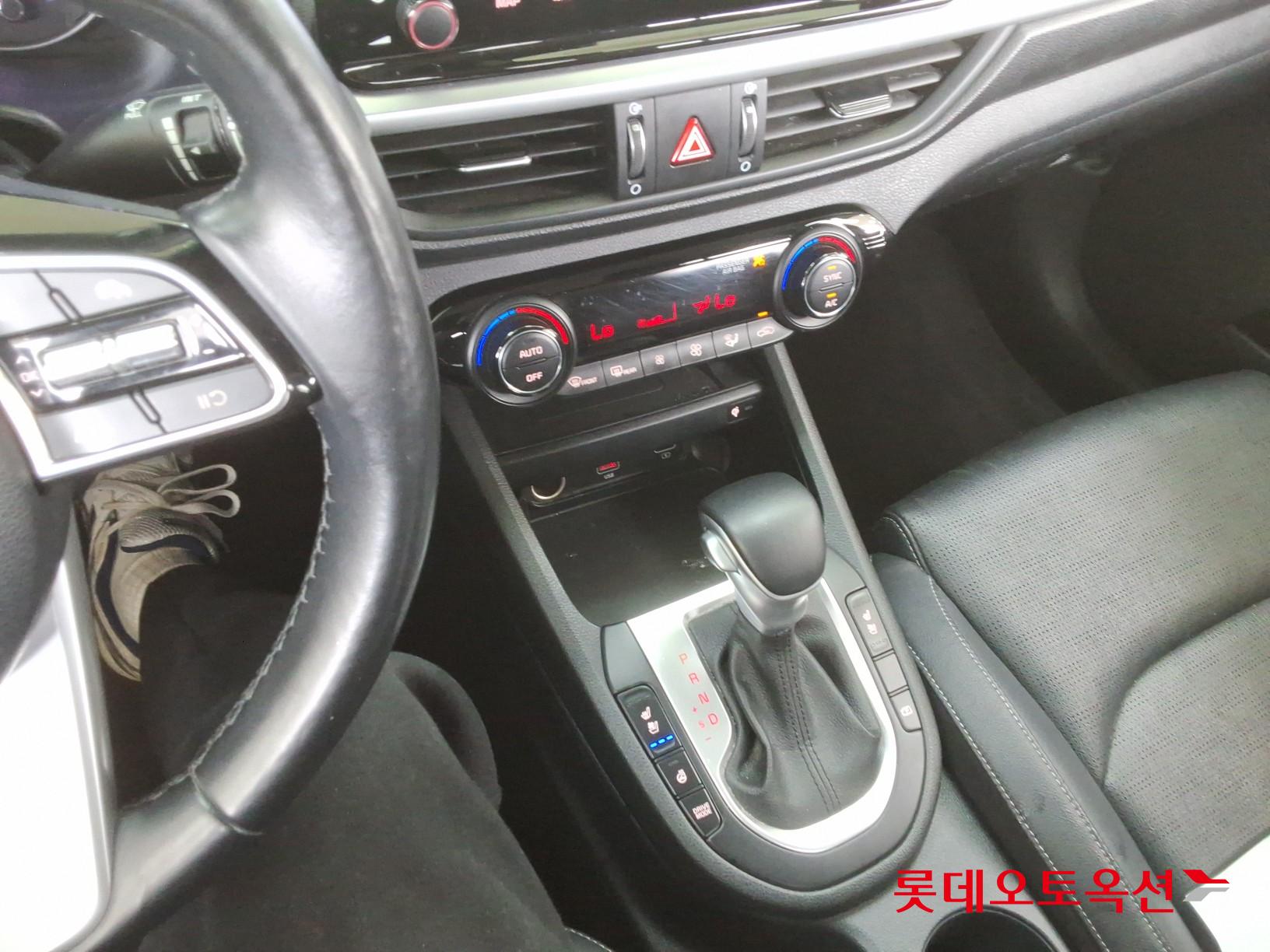 Kia K3 2022 - Image 34