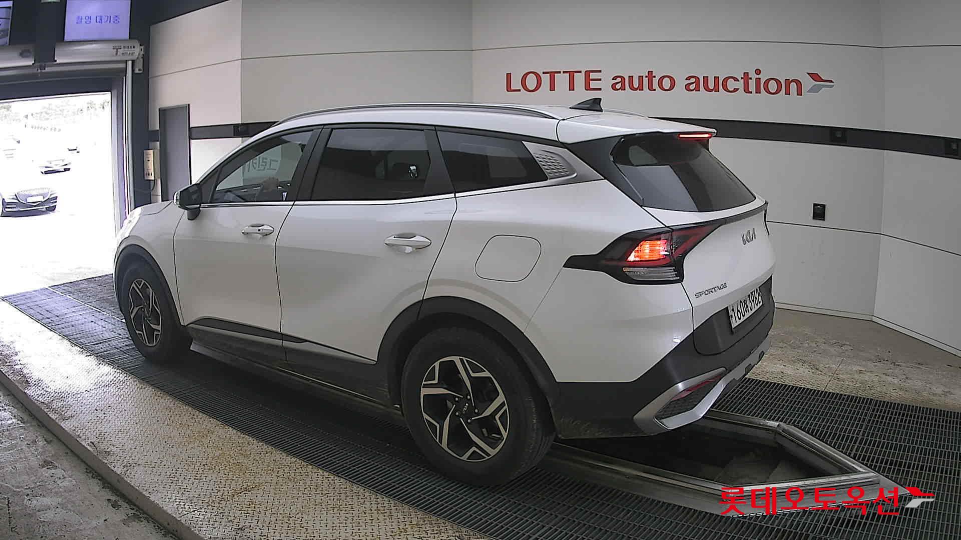 Kia Sportage 2022 - Image 15