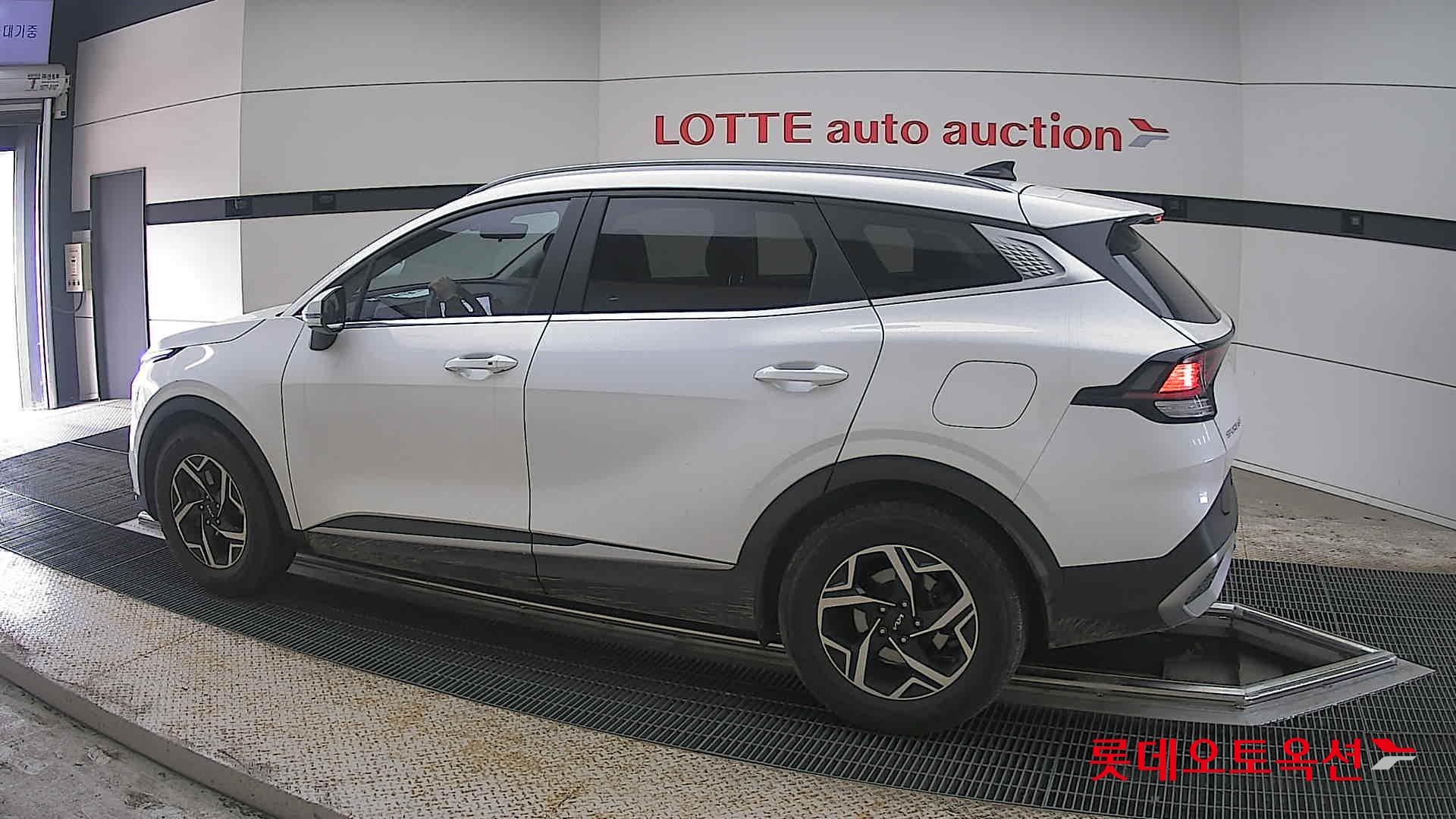 Kia Sportage 2022 - Image 14