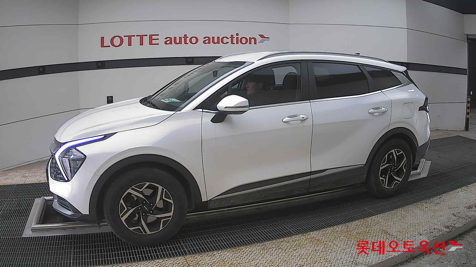 Kia Sportage 2022 - Image 12