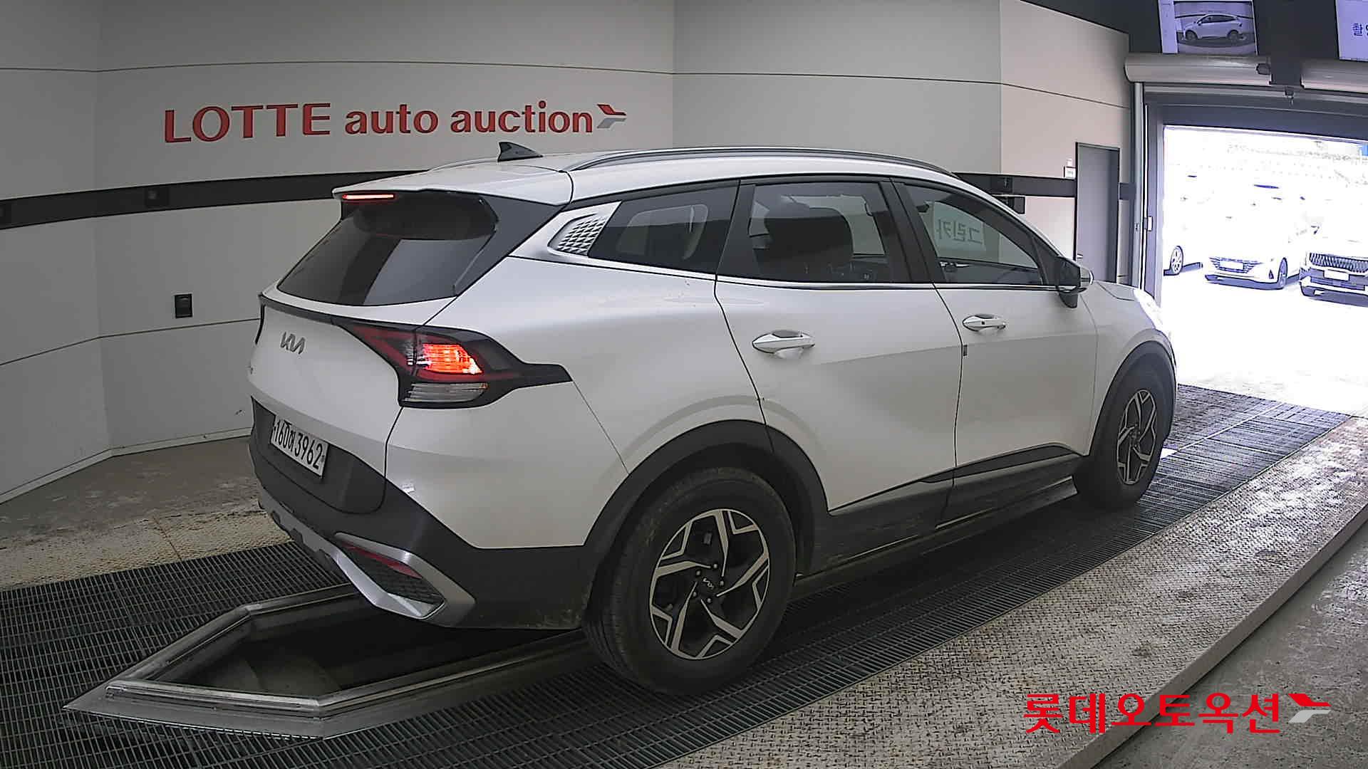 Kia Sportage 2022 - Image 19