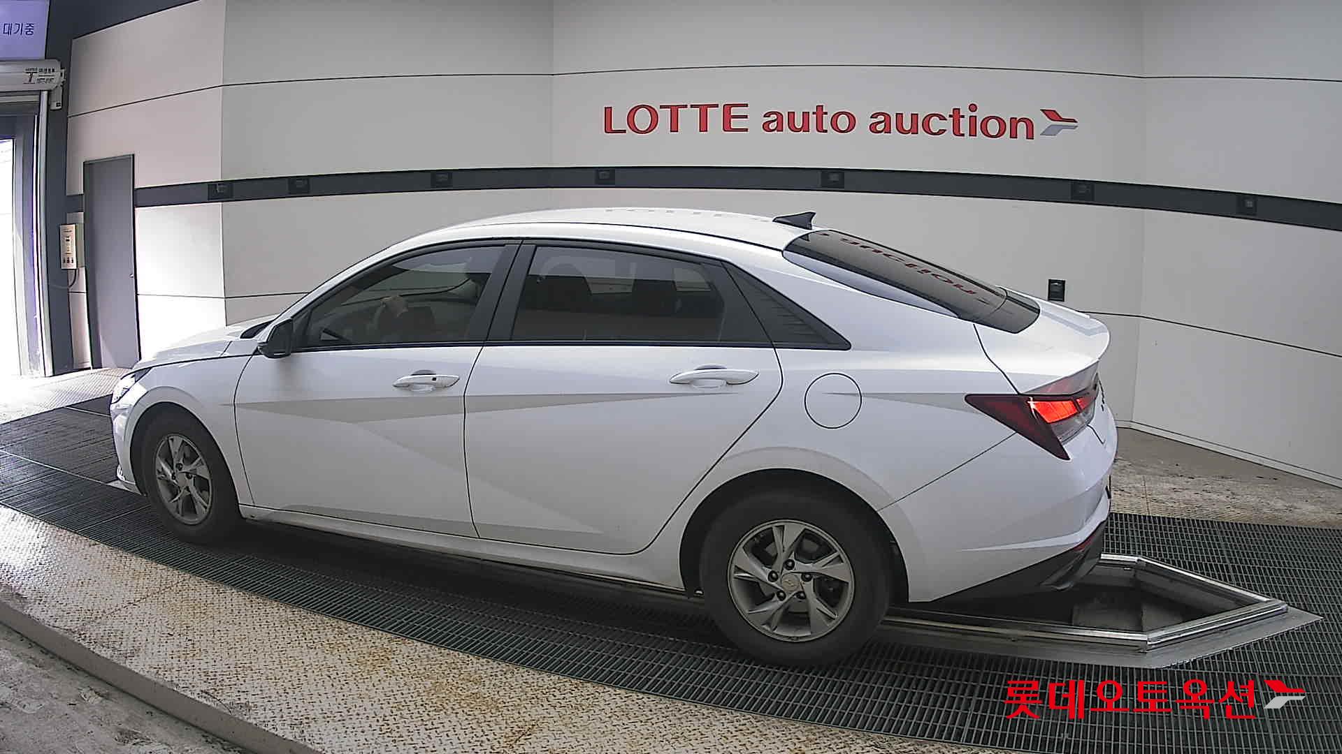 현대자동차 아반떼 2021 - 이미지 14